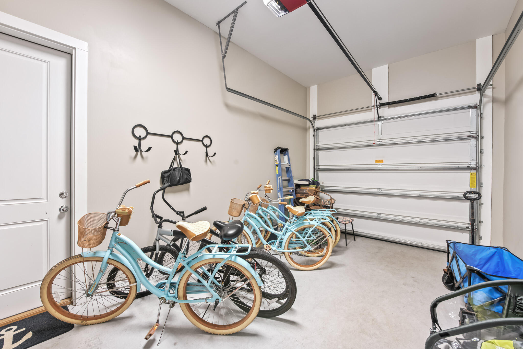 11 Pompano Place