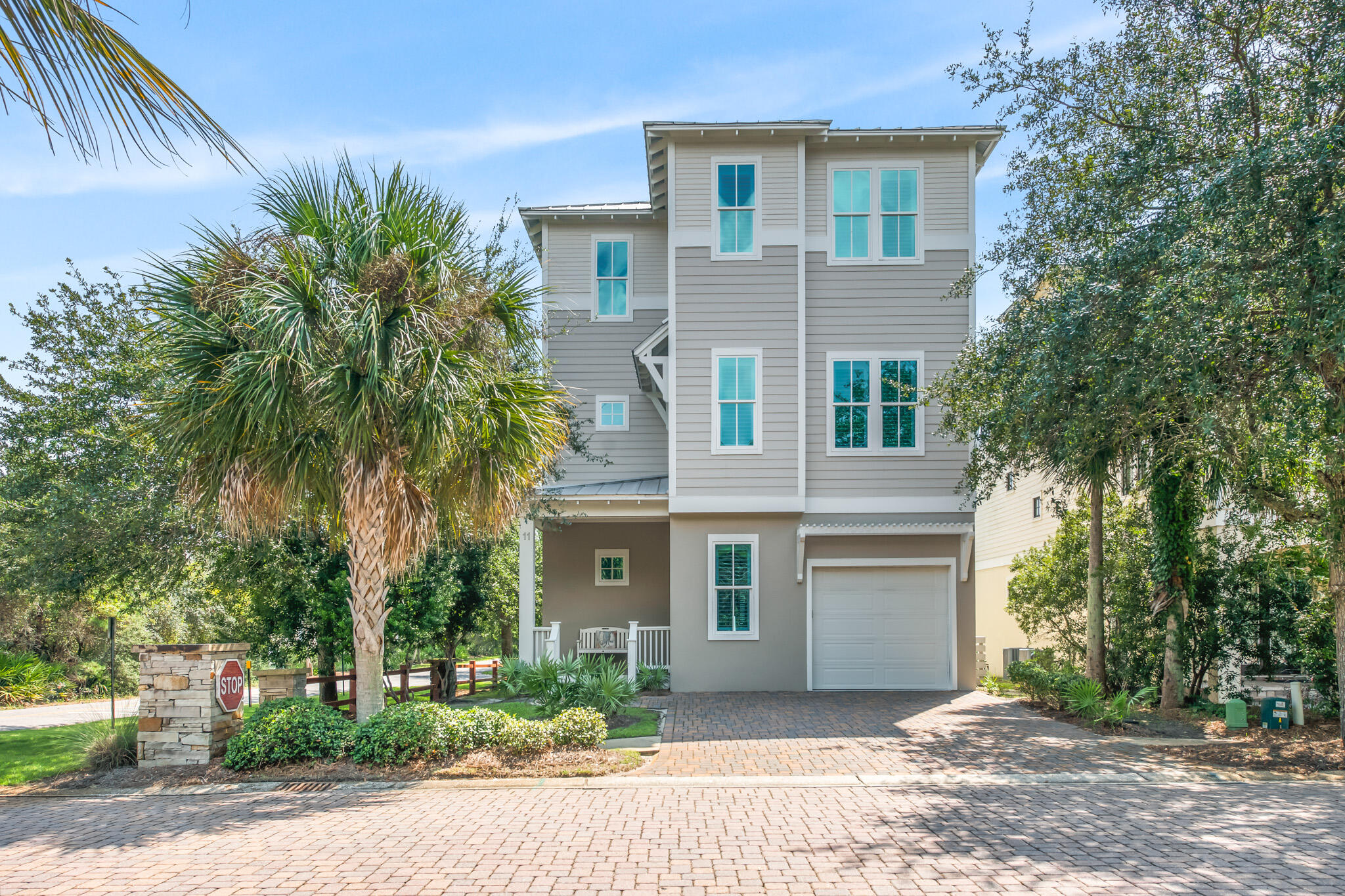11 Pompano Place