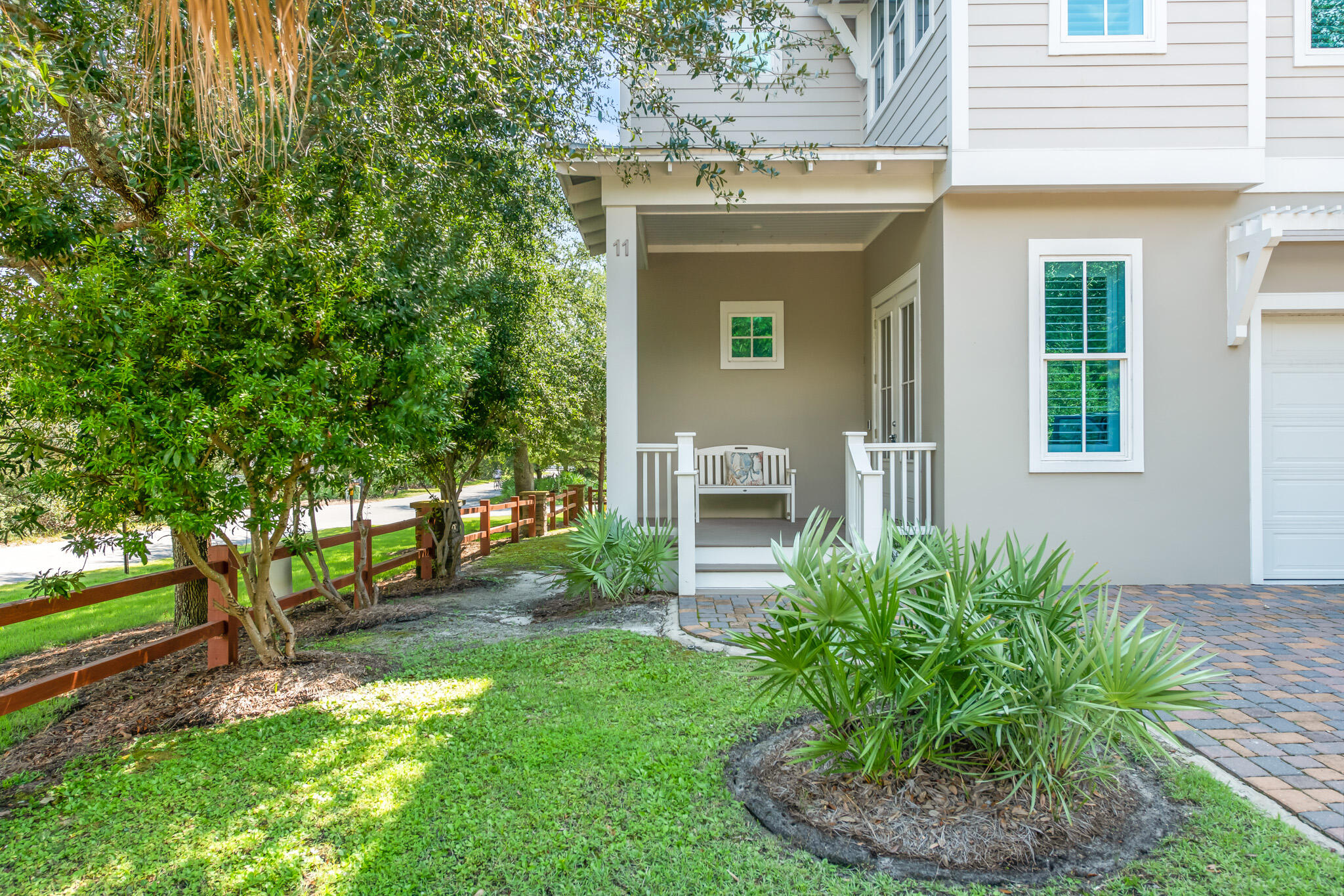 11 Pompano Place