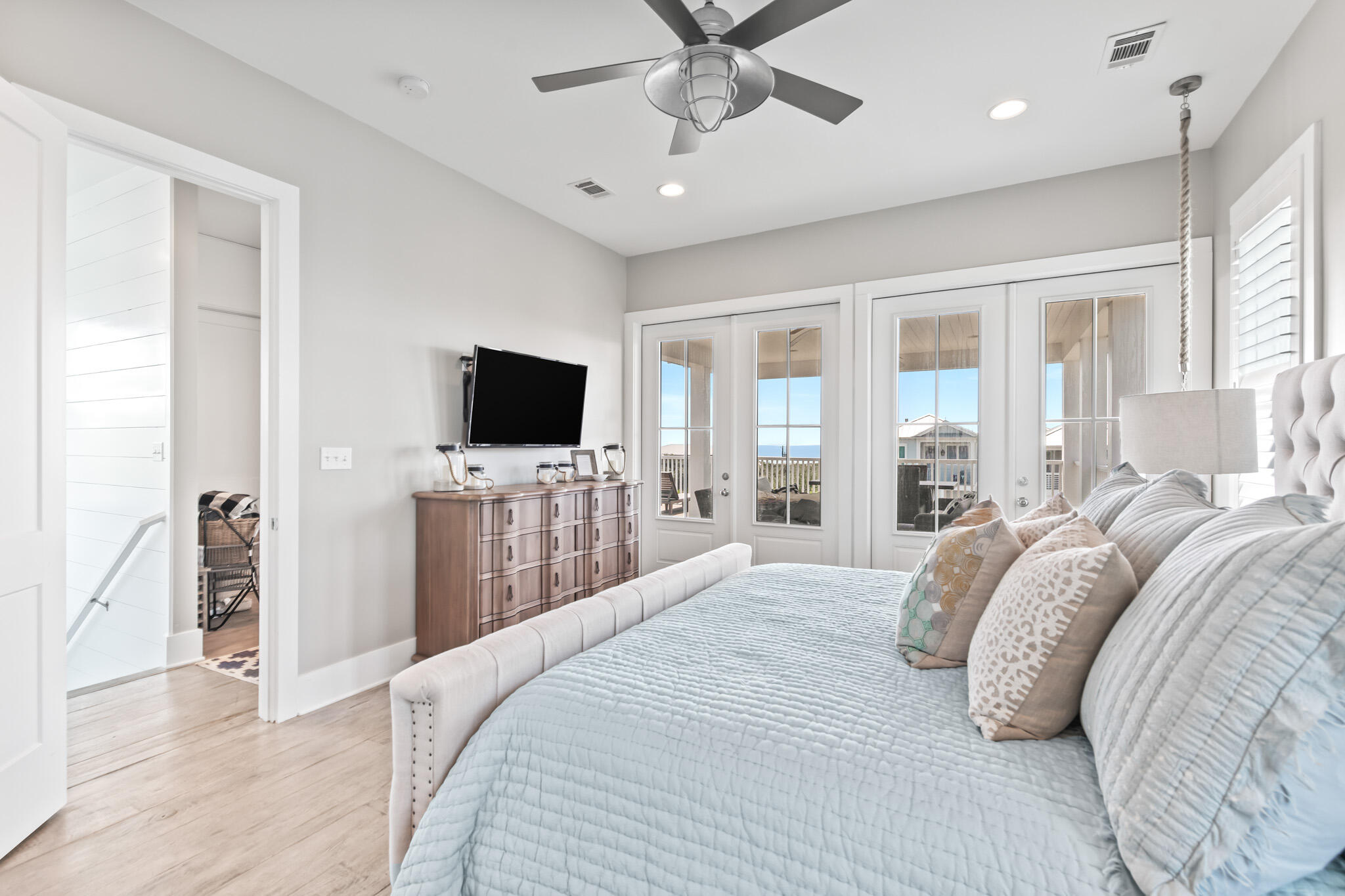 11 Pompano Place