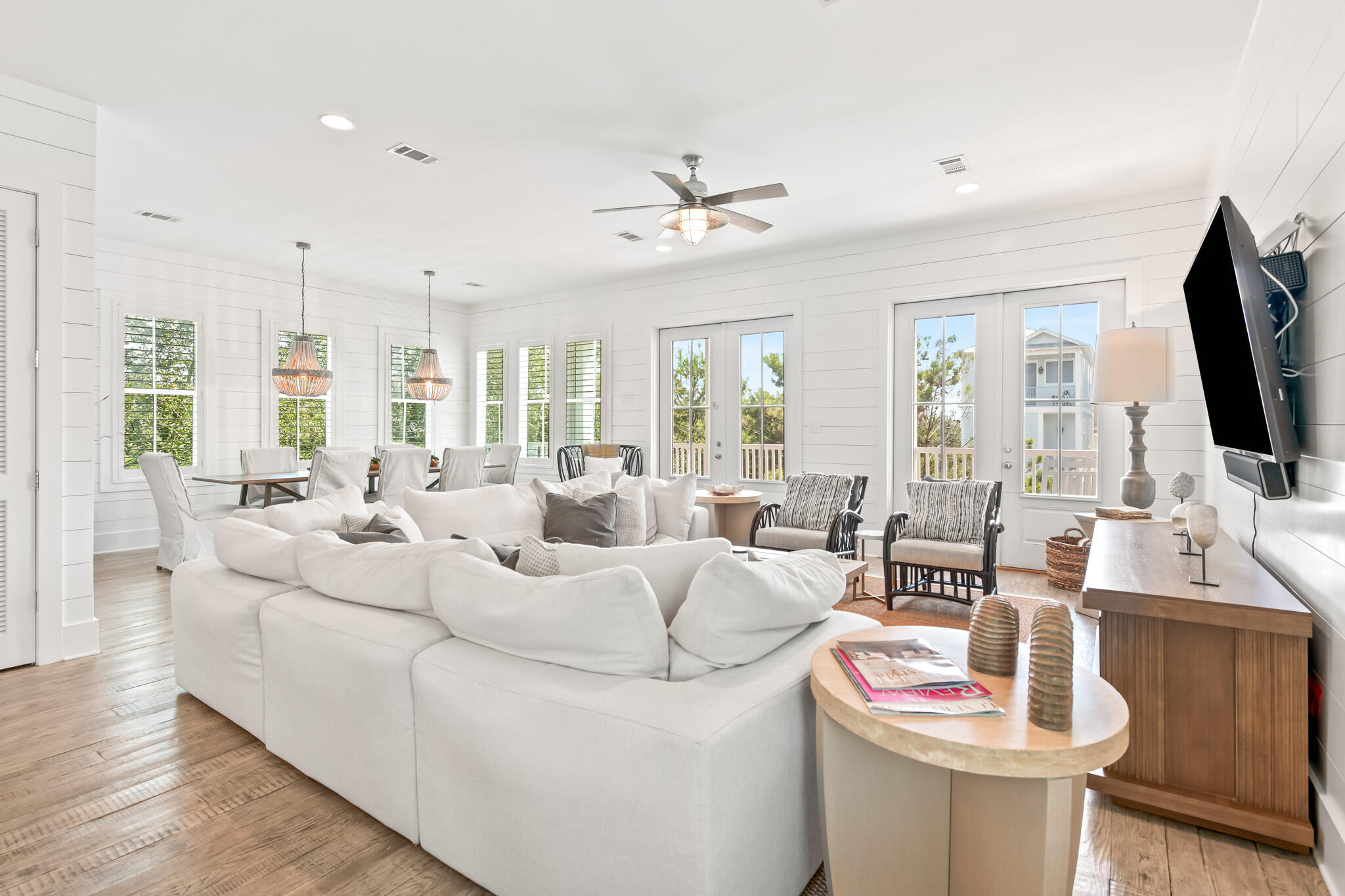 11 Pompano Place