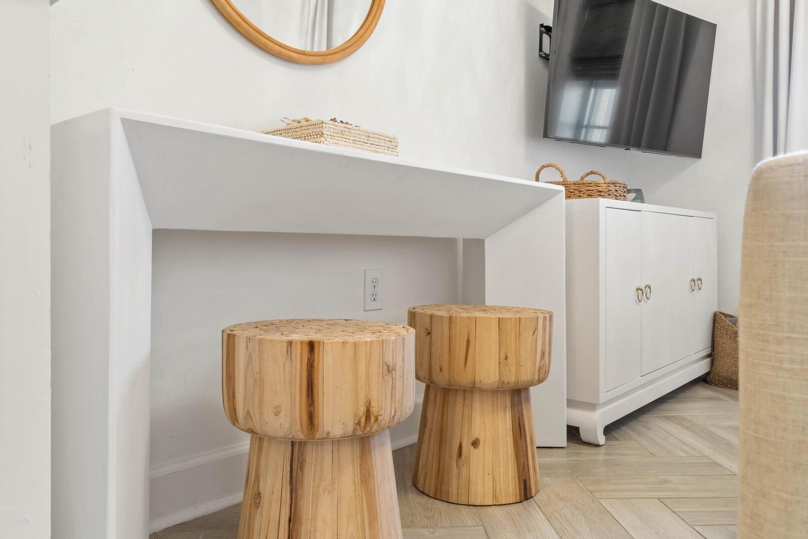 10343 E County Highway 30a, B202