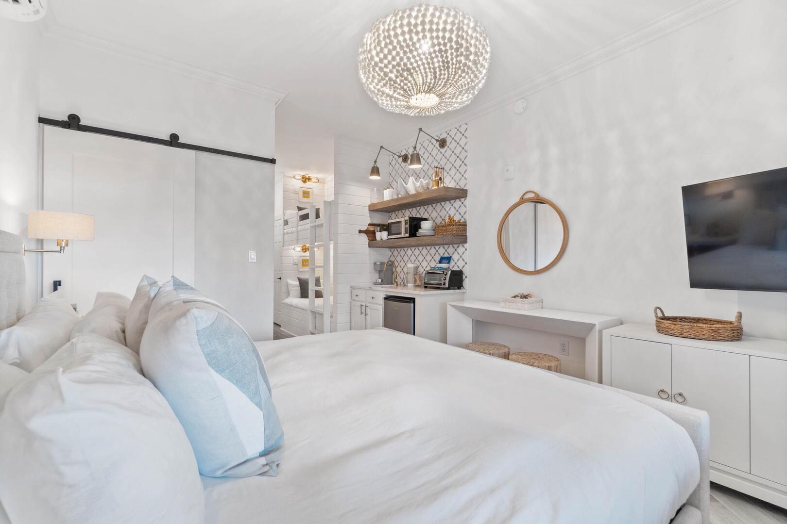 10343 E County Highway 30a, B202