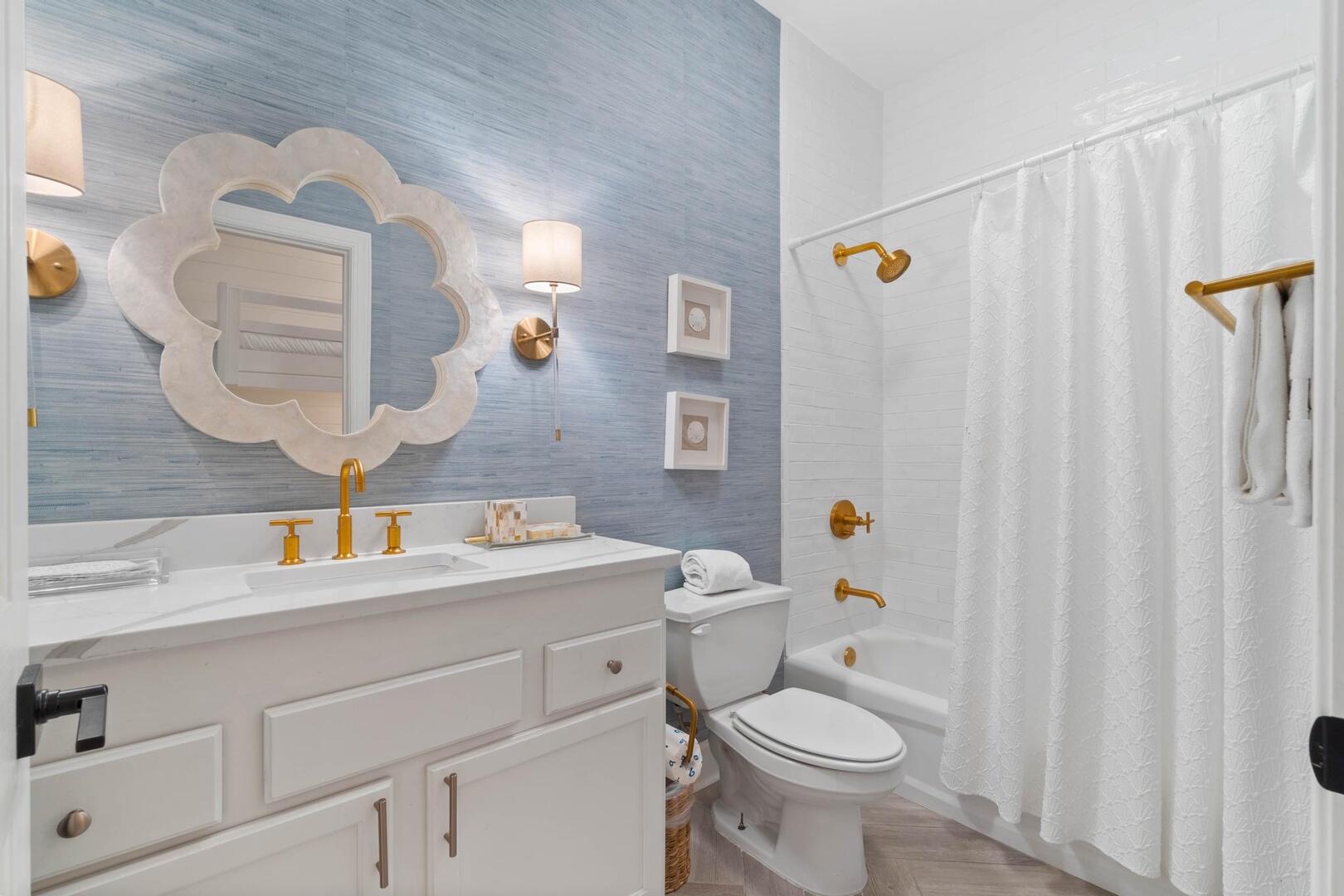 10343 E County Highway 30a, B202