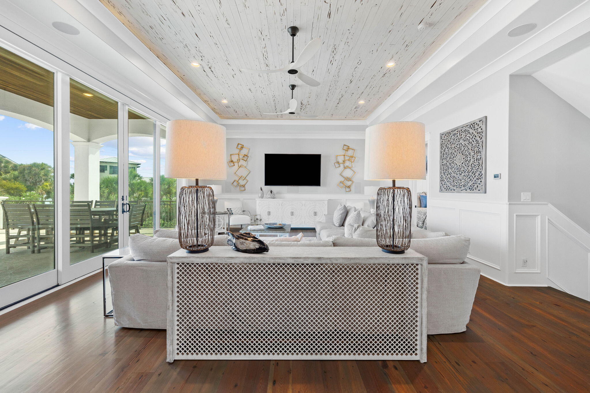 106 E Beach Drive