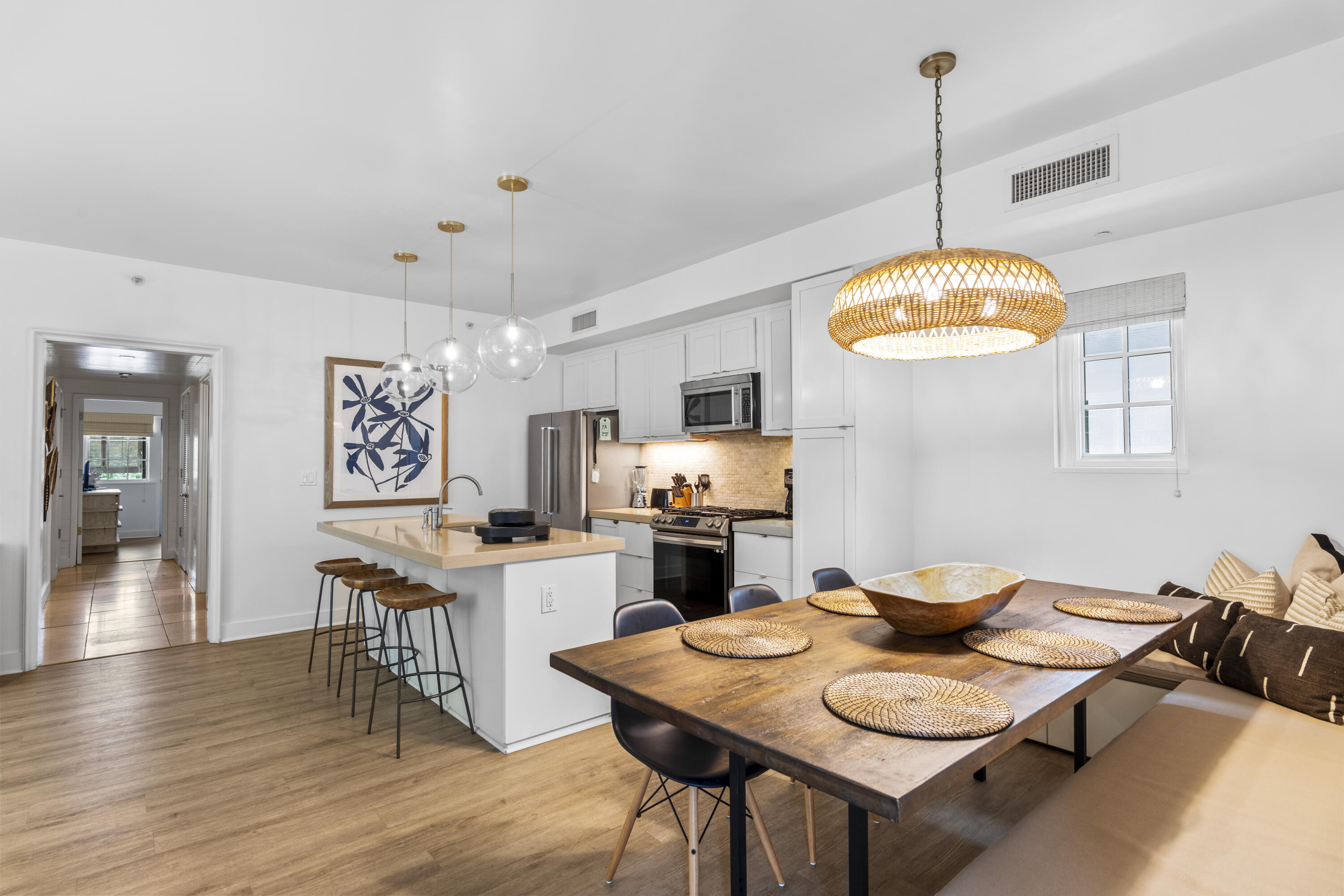 136 Georgetown Avenue, 2A-4