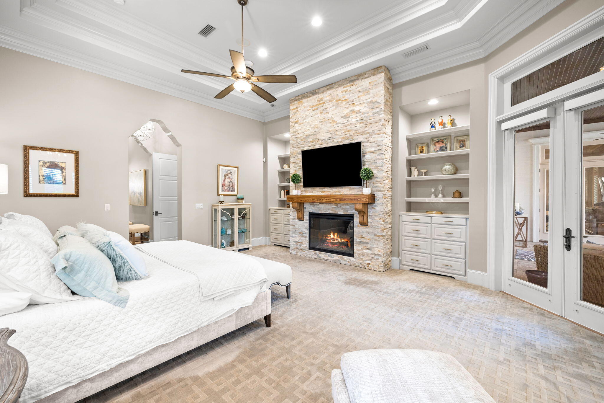 3203 Bay Estates Circle