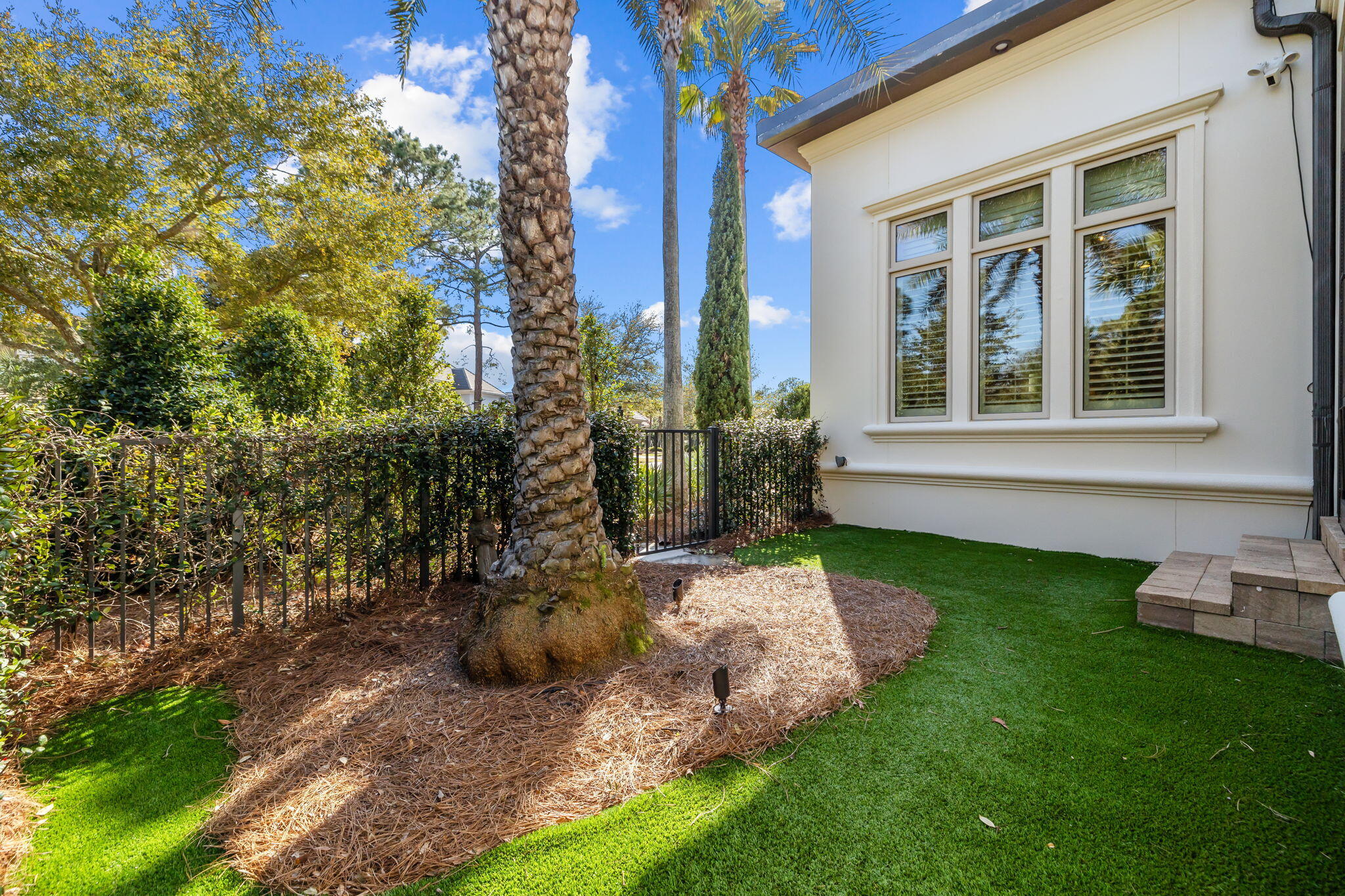 3203 Bay Estates Circle