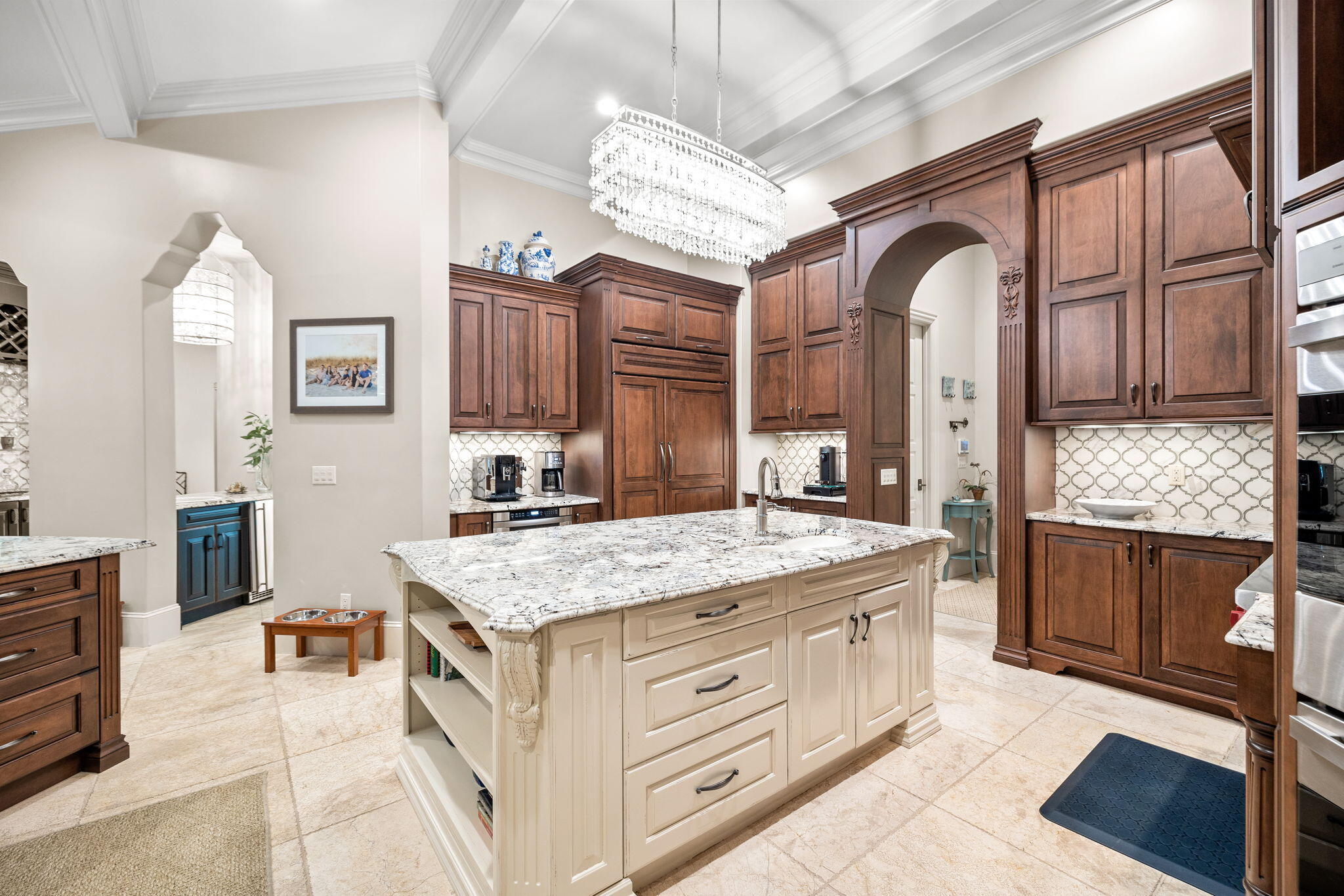 3203 Bay Estates Circle