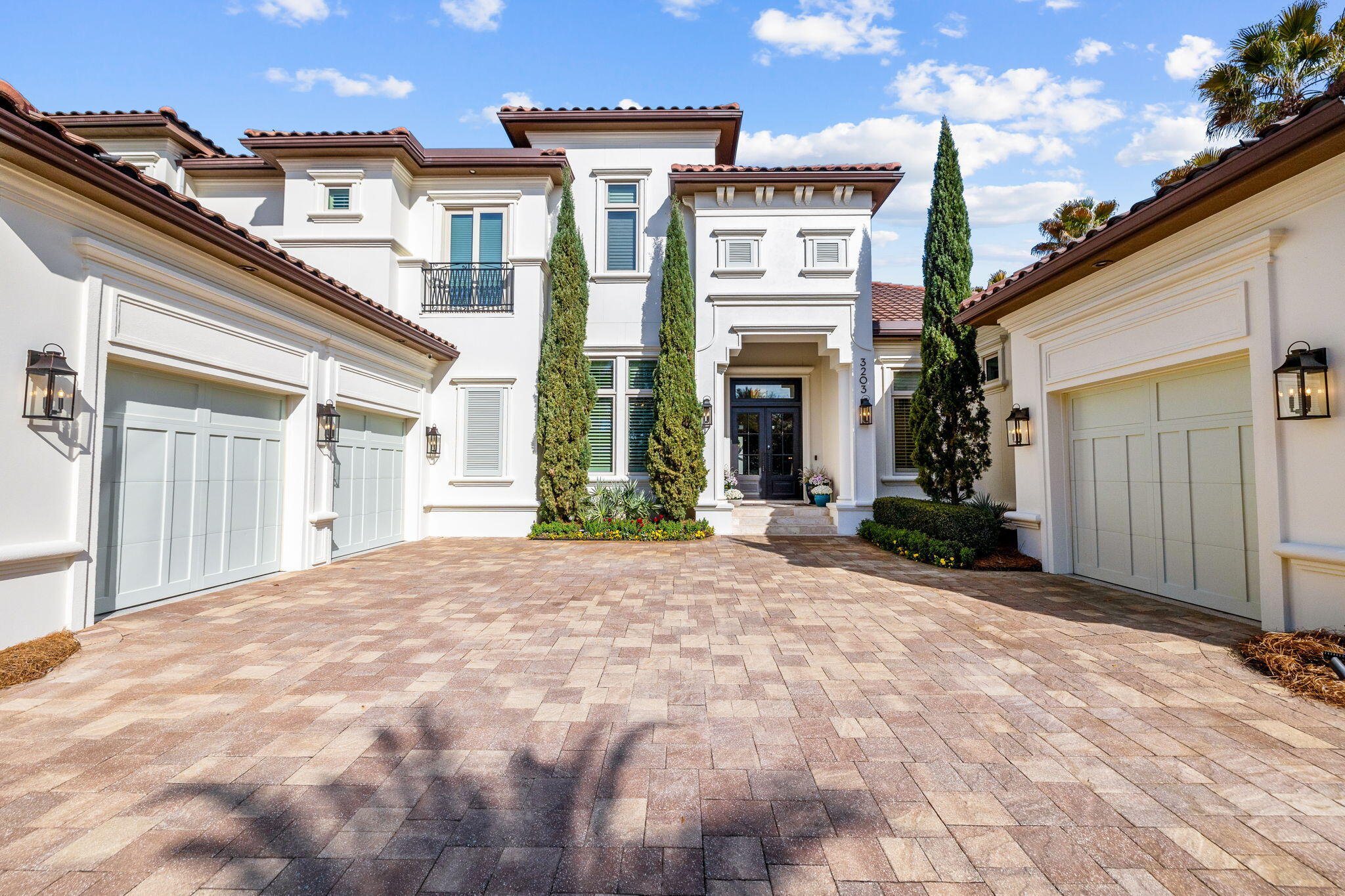 3203 Bay Estates Circle