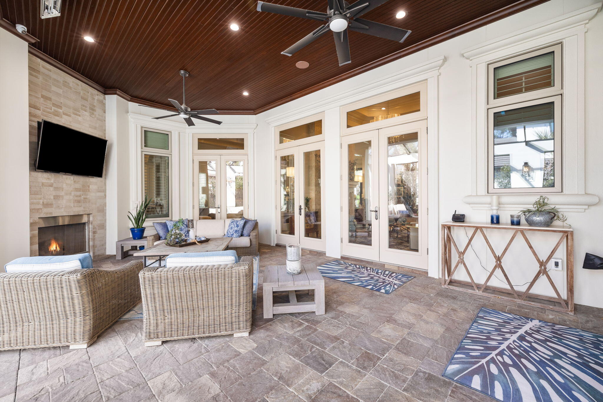 3203 Bay Estates Circle