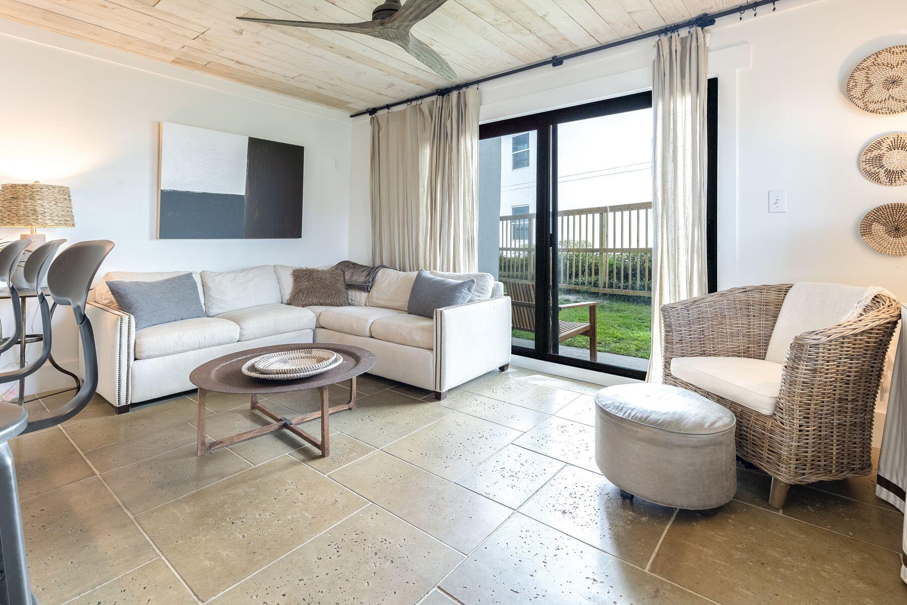 3692 E County Highway 30A, Unit 16