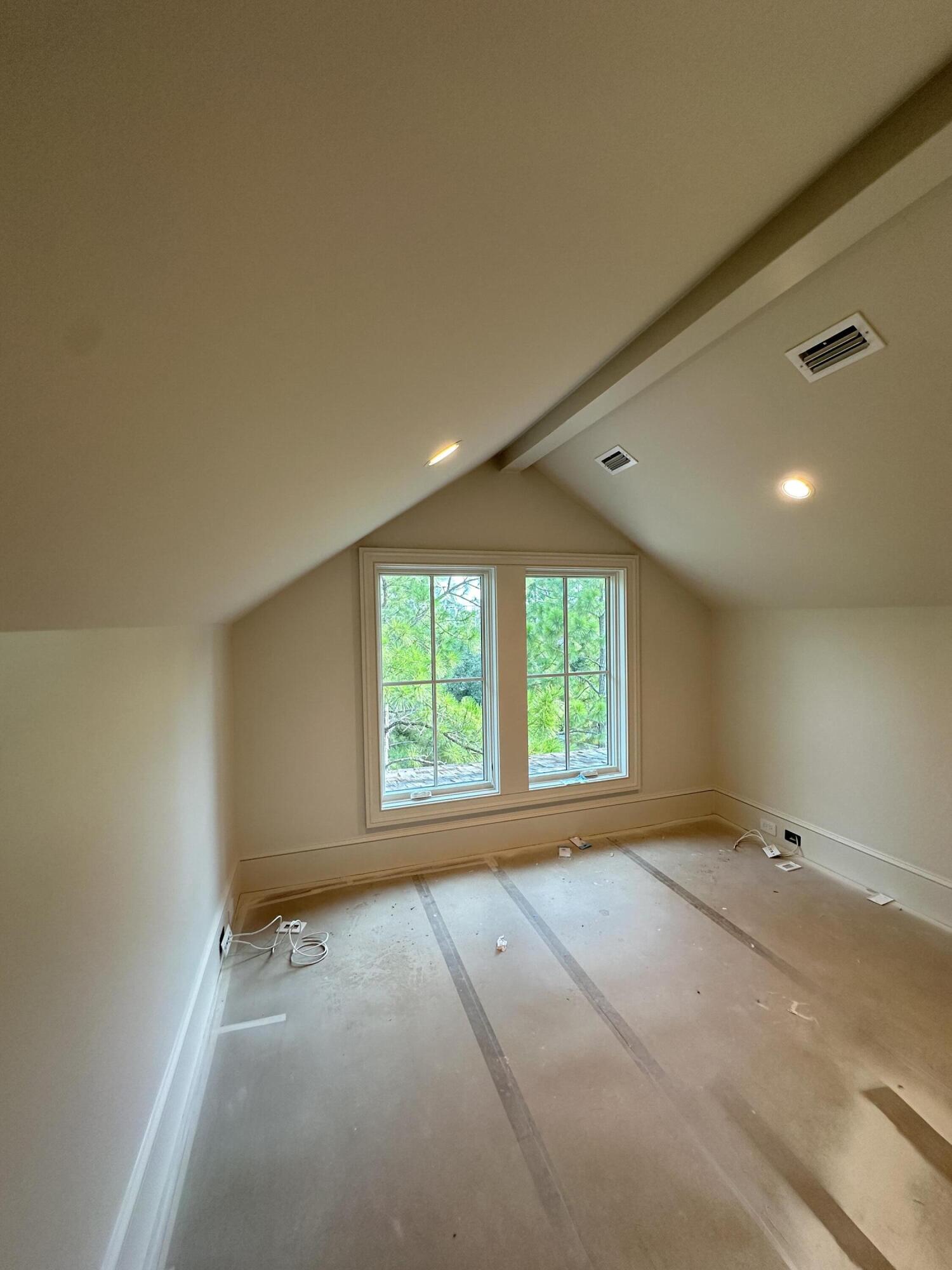 10 Yacht Pond Lane