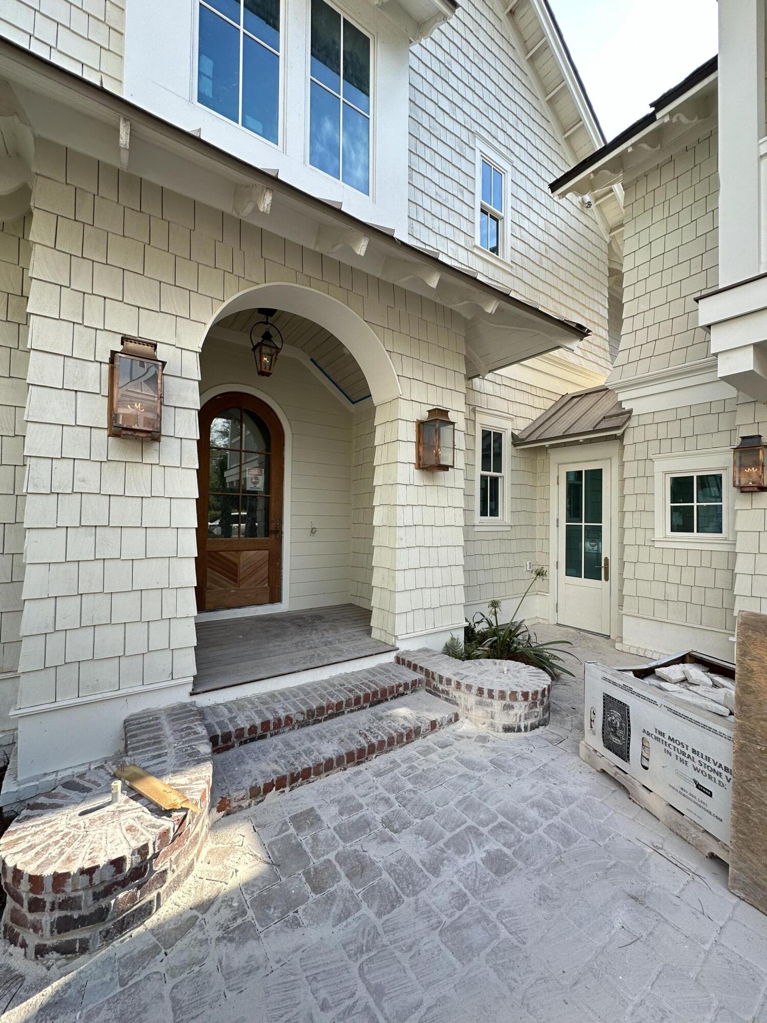 10 Yacht Pond Lane