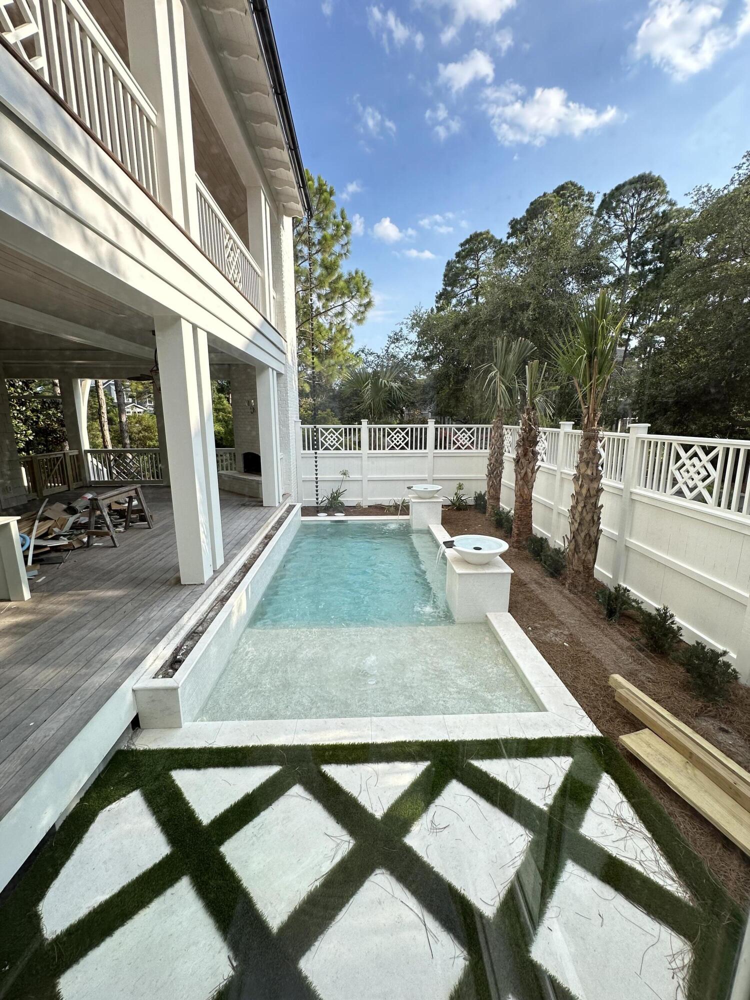 10 Yacht Pond Lane