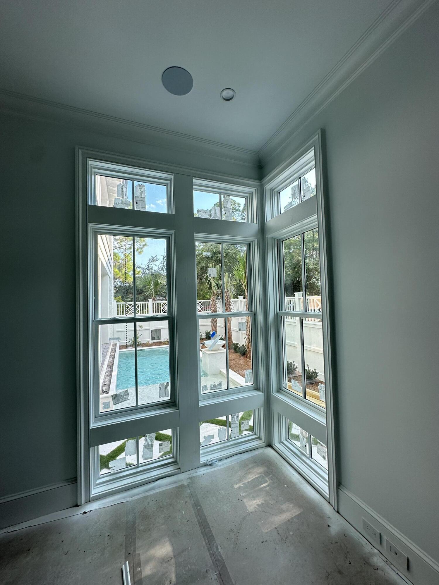 10 Yacht Pond Lane