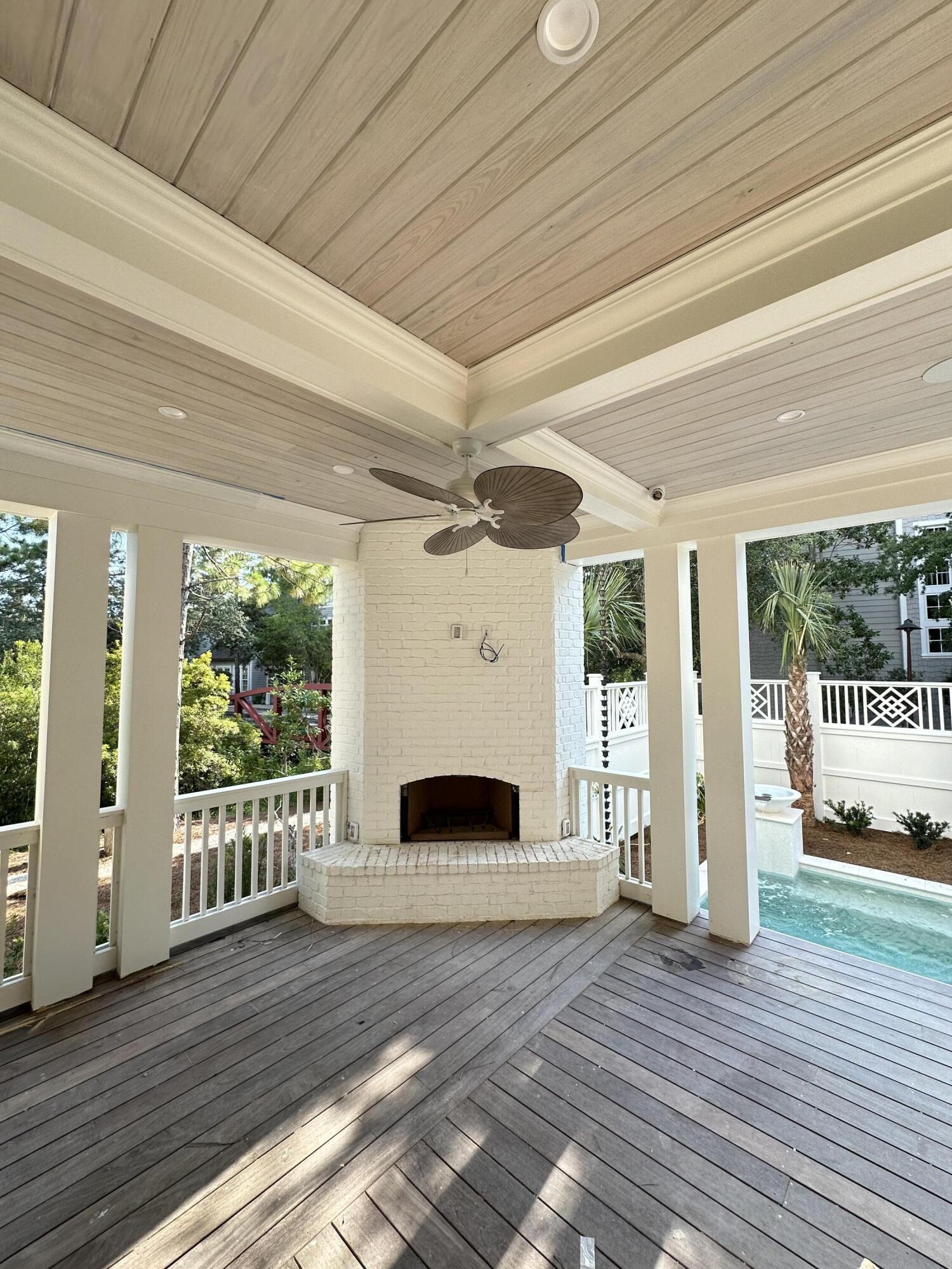 10 Yacht Pond Lane