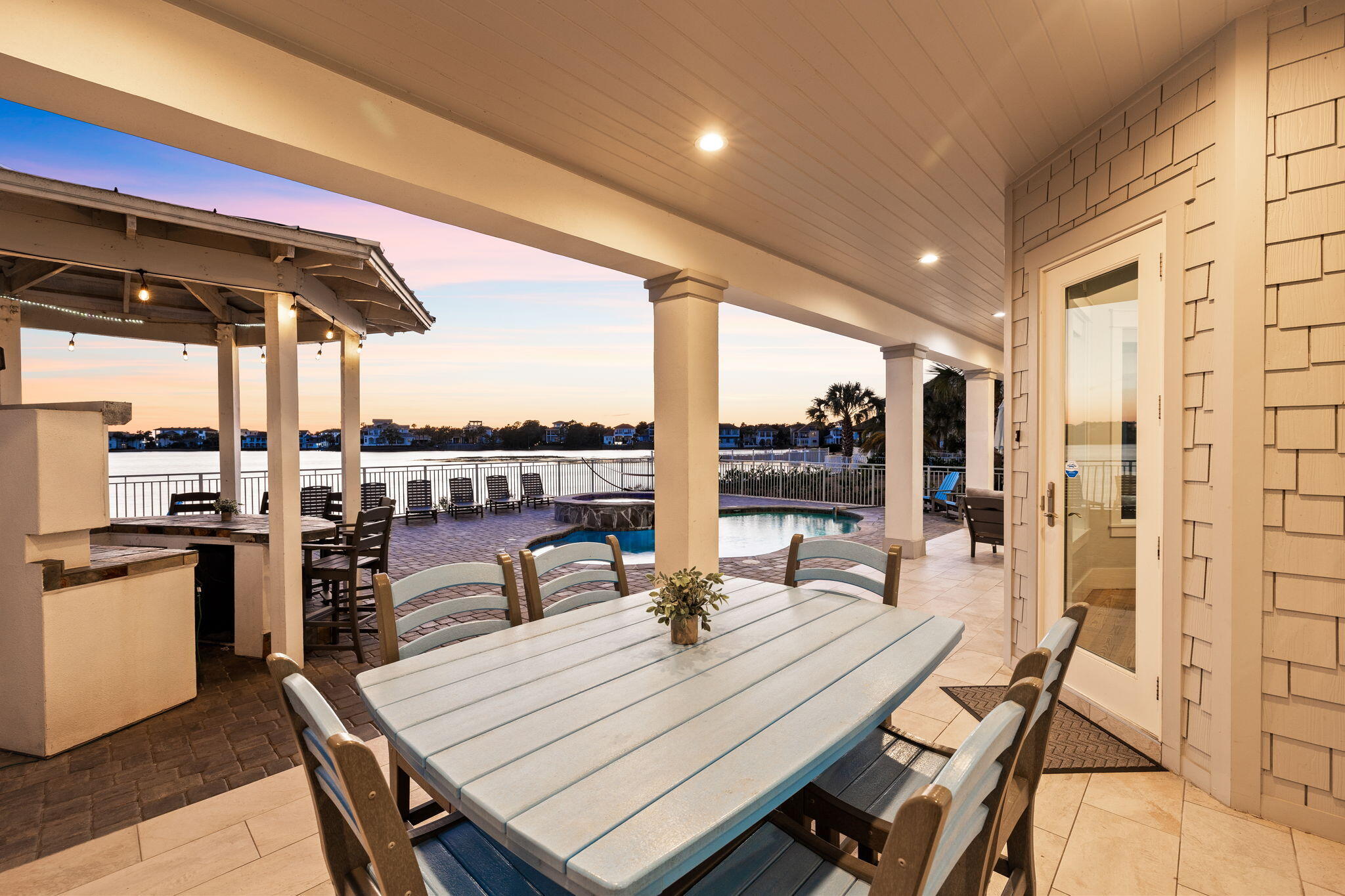 4712 Rendezvous Cove Cove