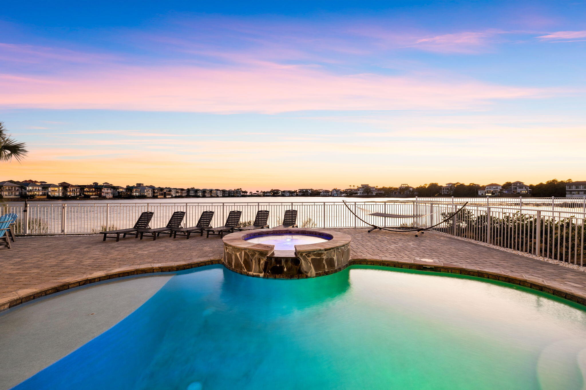 4712 Rendezvous Cove Cove