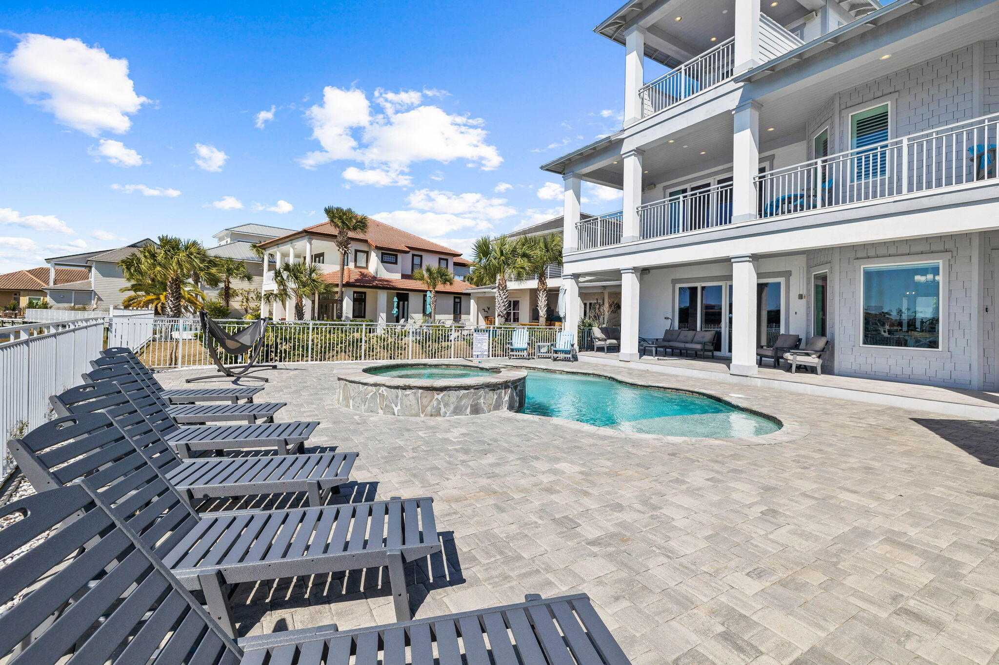 4712 Rendezvous Cove Cove