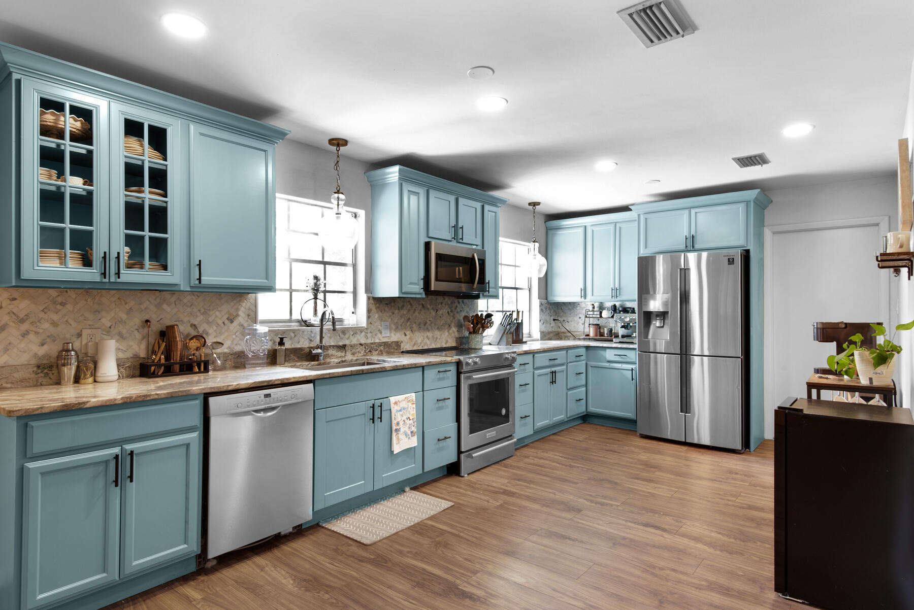 113 NW Wright Parkway
