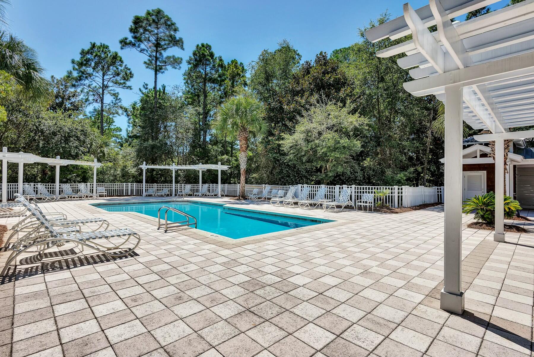 221 N Andalusia Avenue