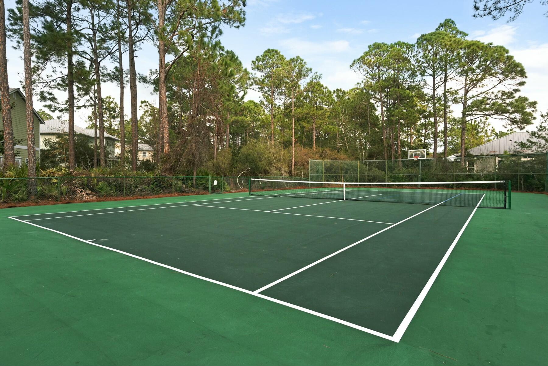 221 N Andalusia Avenue