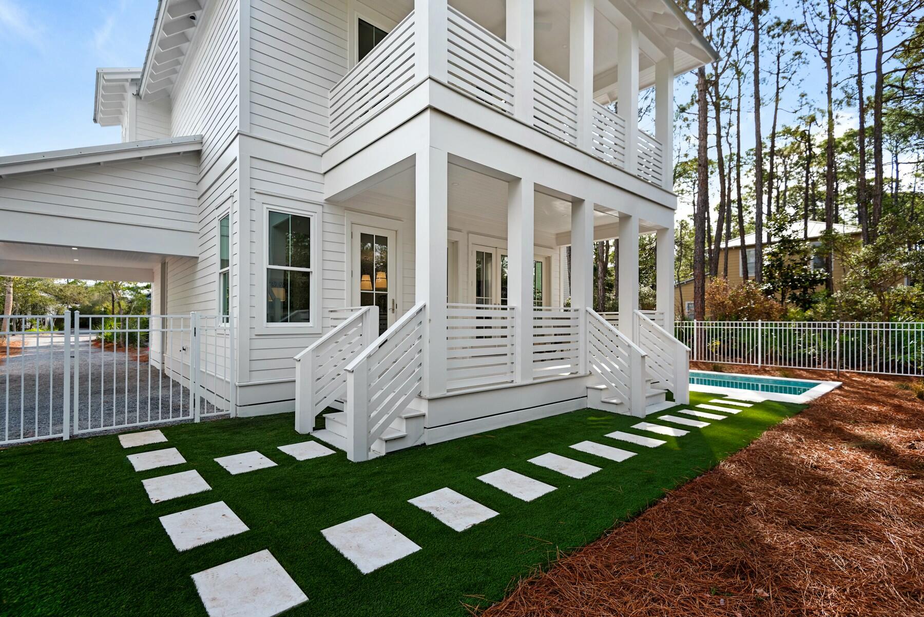 221 N Andalusia Avenue