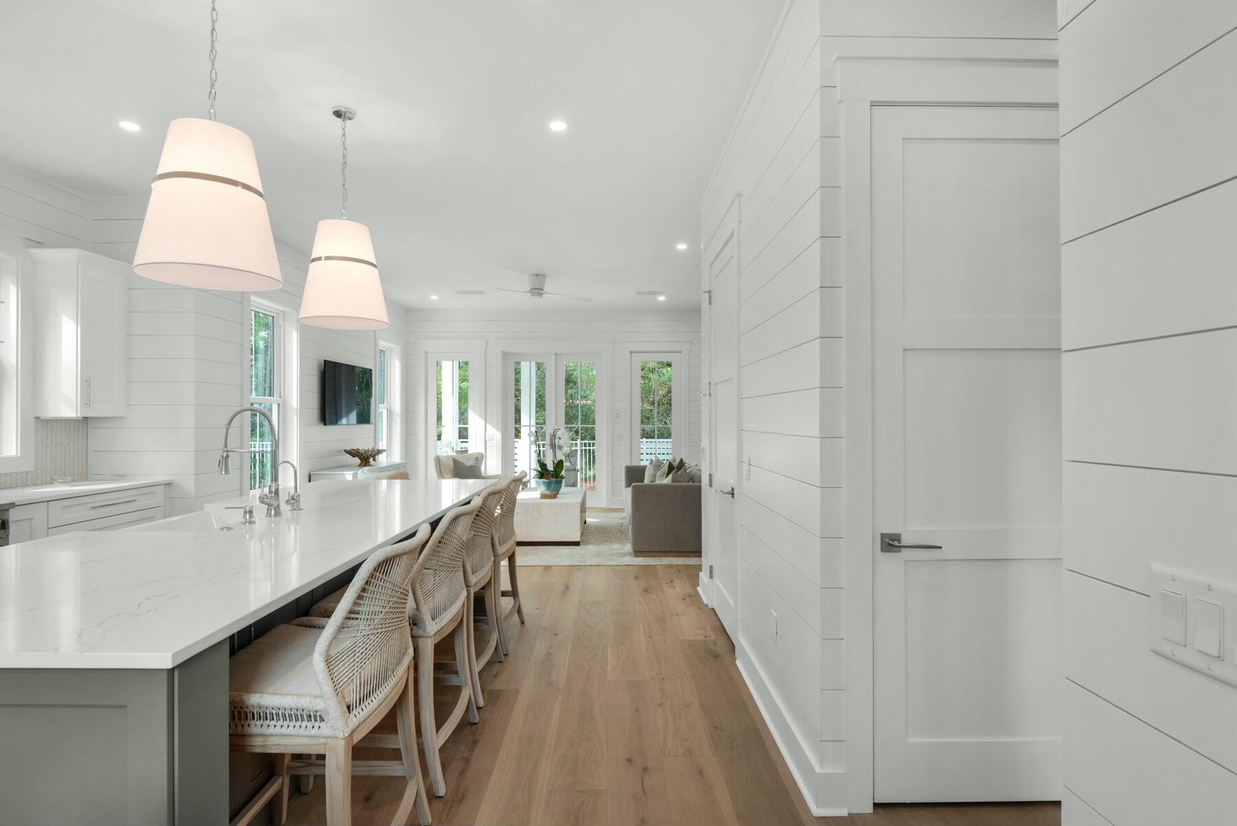 221 N Andalusia Avenue