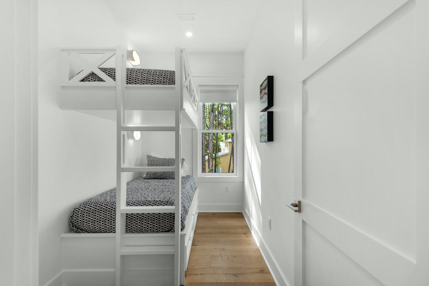 221 N Andalusia Avenue