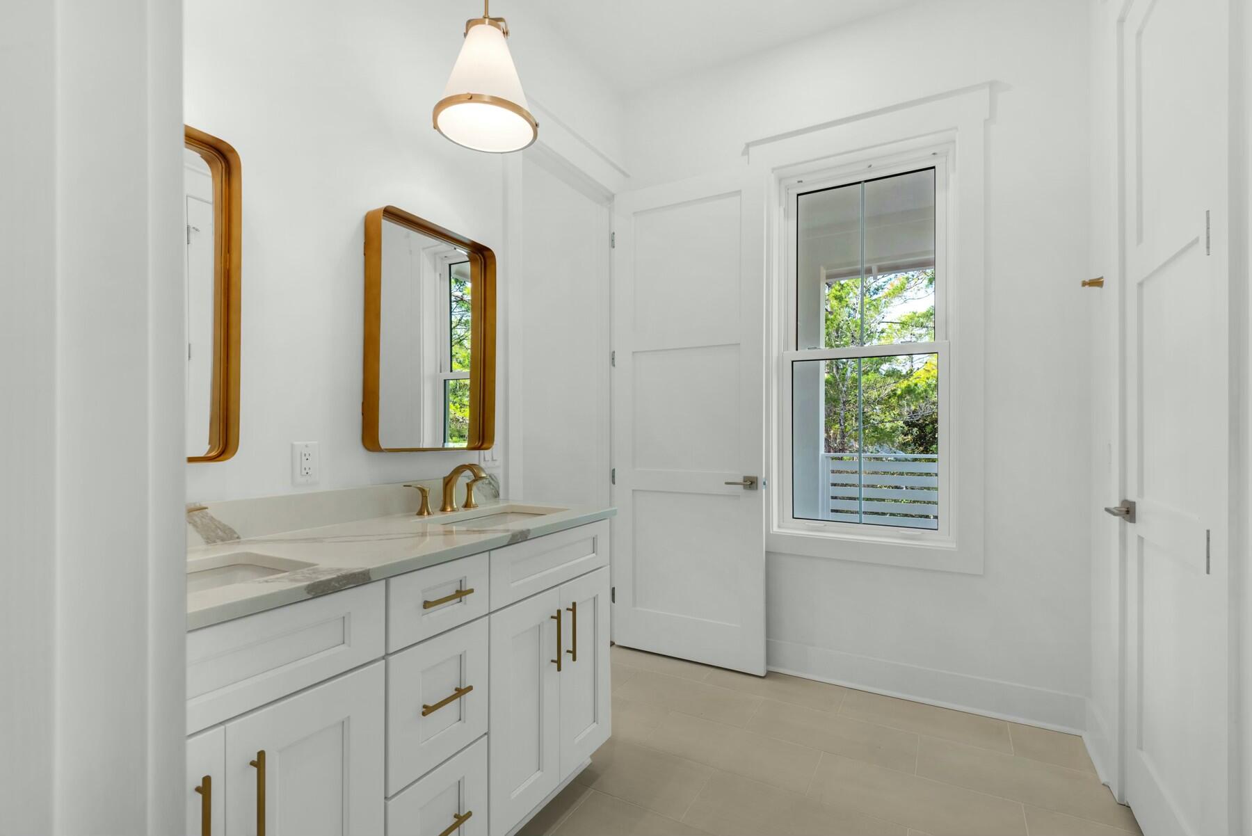 221 N Andalusia Avenue