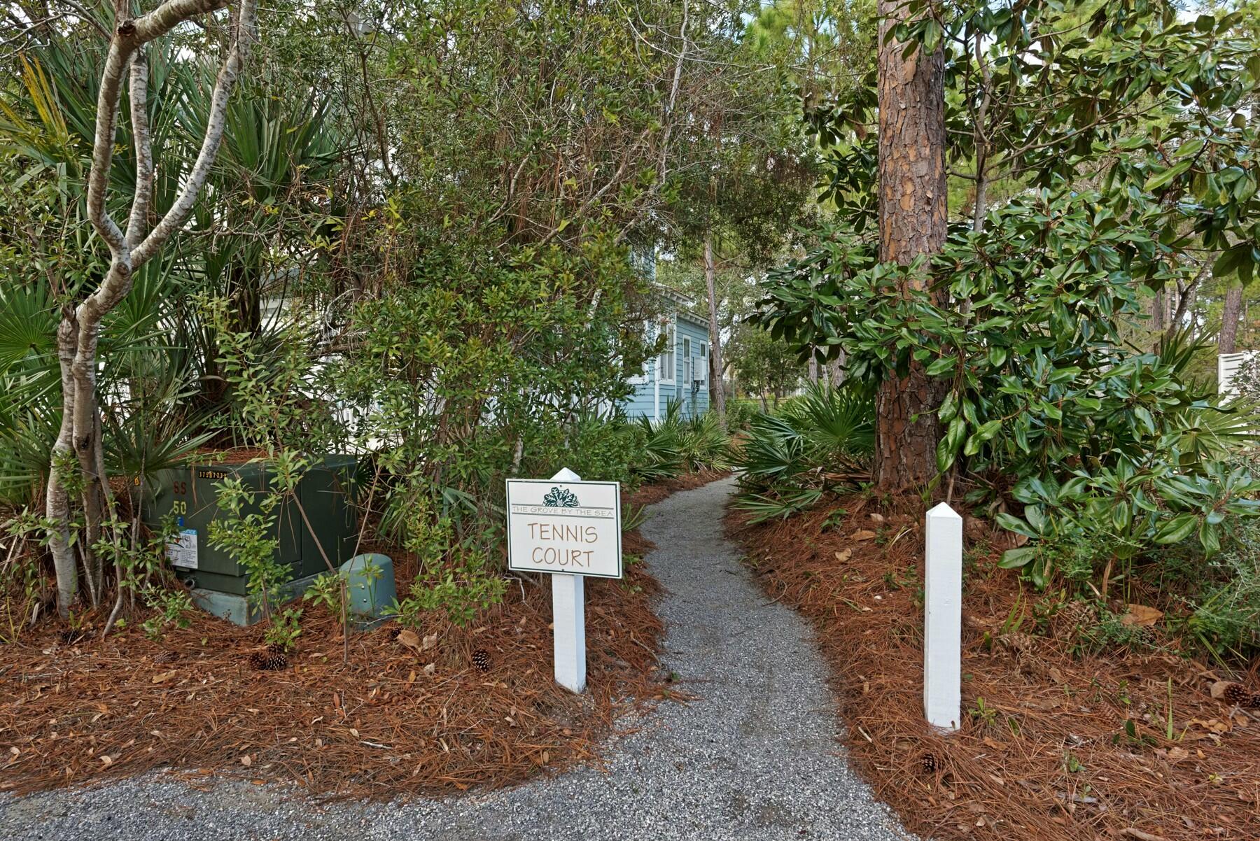 221 N Andalusia Avenue