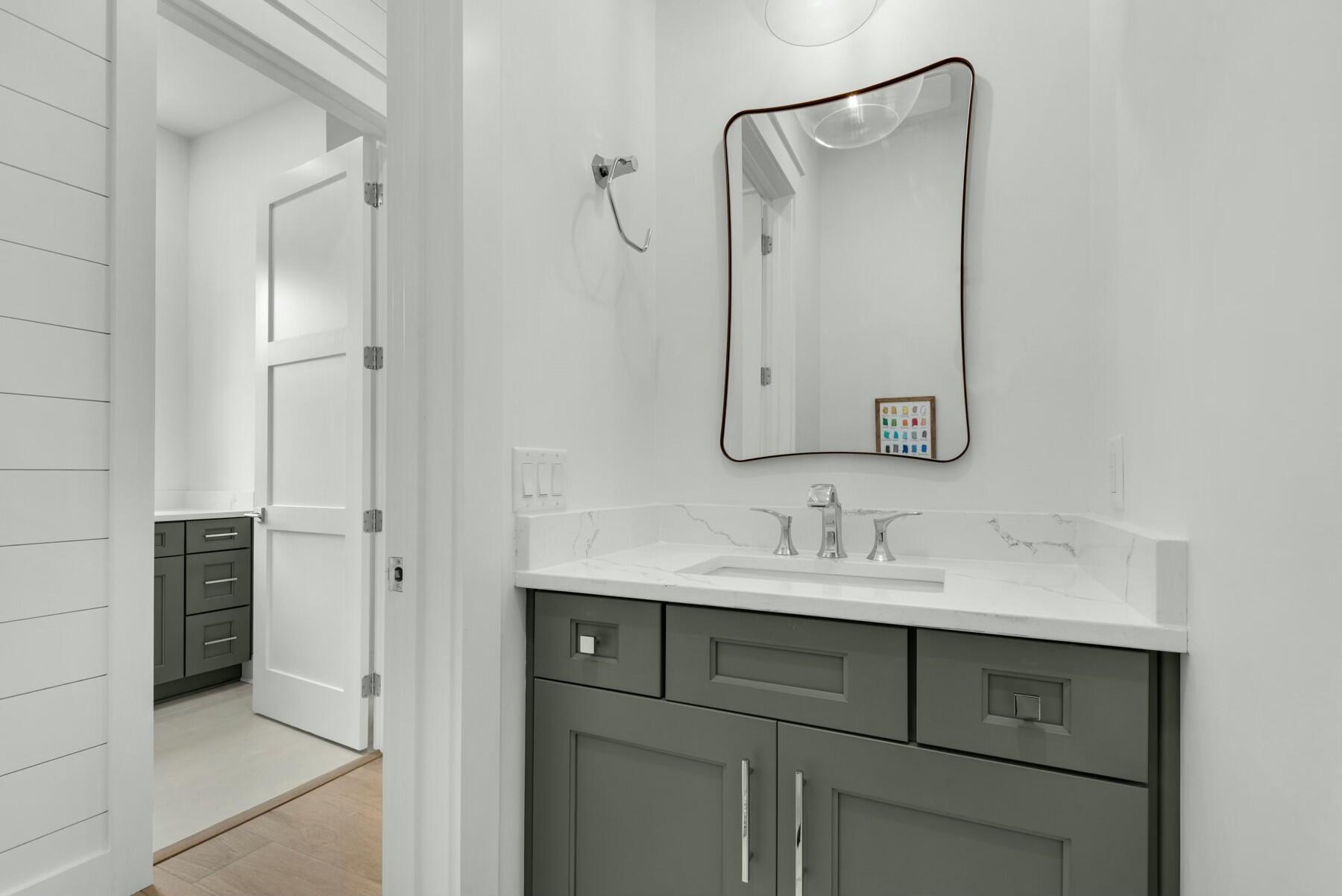 221 N Andalusia Avenue