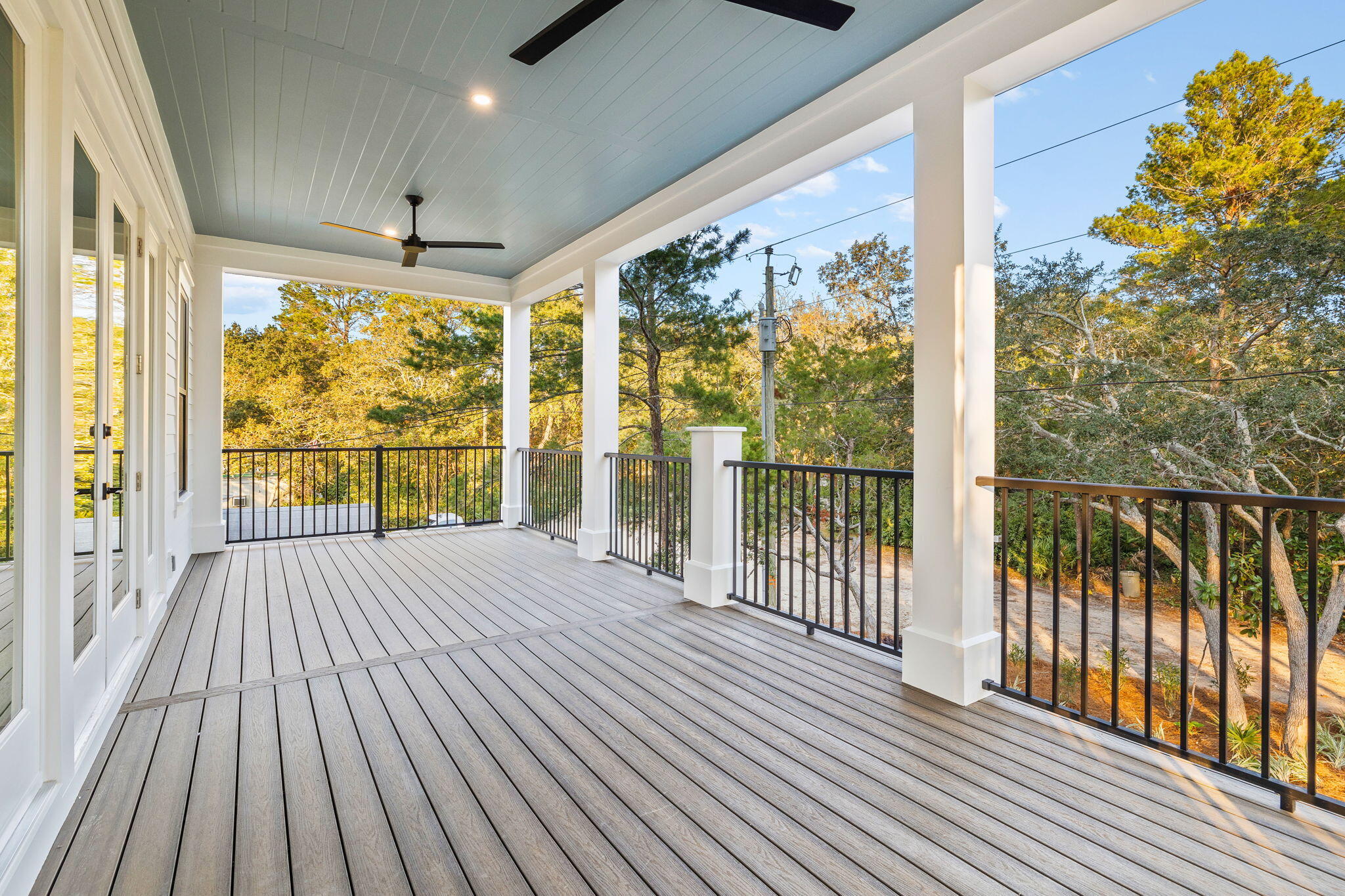 105 N Lake Dr
