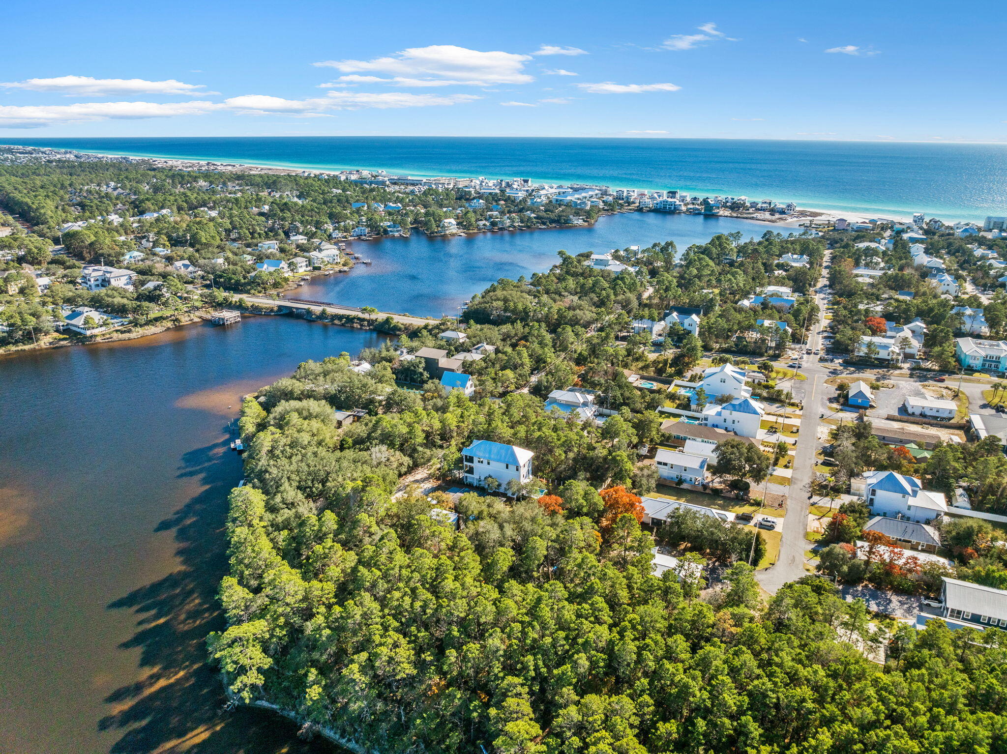 105 N Lake Dr