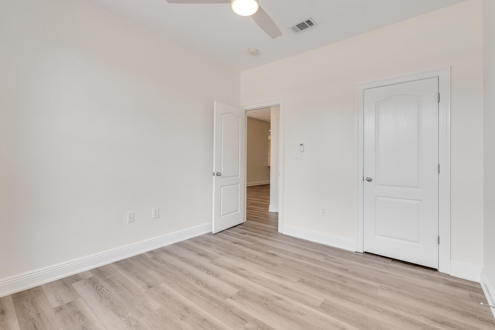 1585 Brushed Dunes Circle