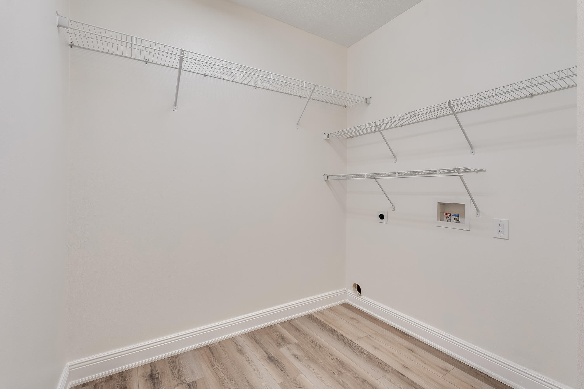 1585 Brushed Dunes Circle