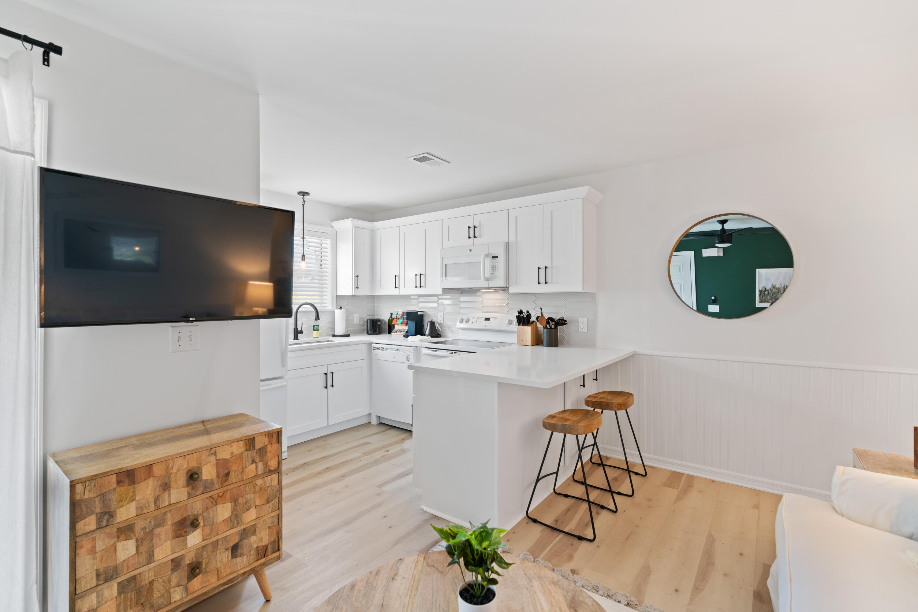 11 Beachside Drive, 913