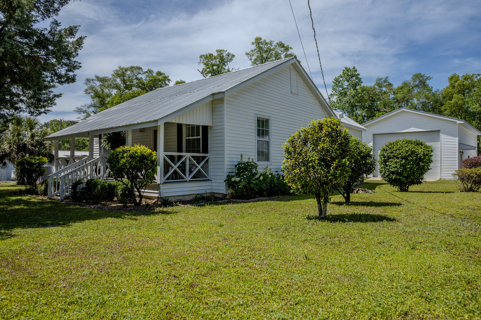 33 Arcadia Avenue, DeFuniak Springs