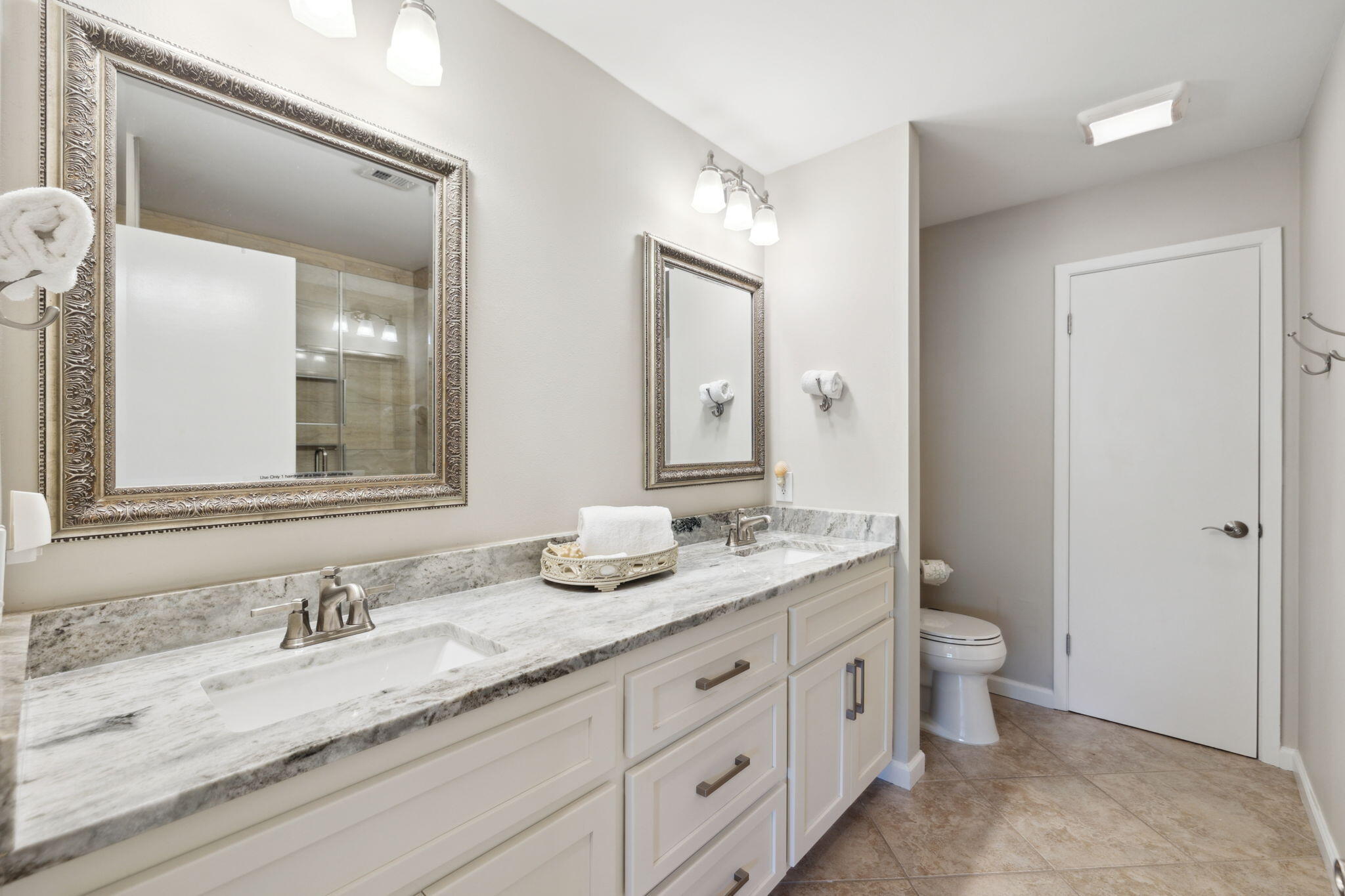 5144 Beachwalk Circle