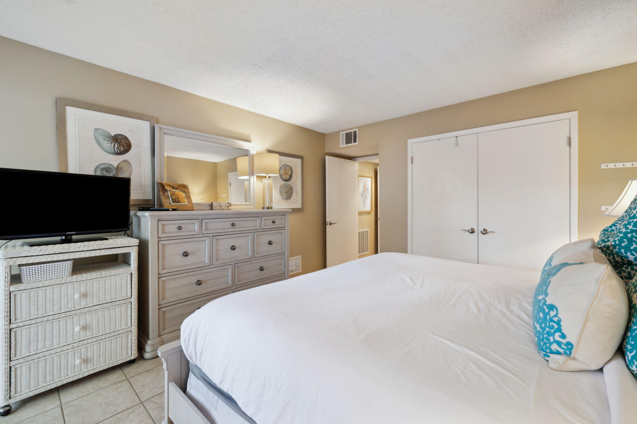 5144 Beachwalk Circle
