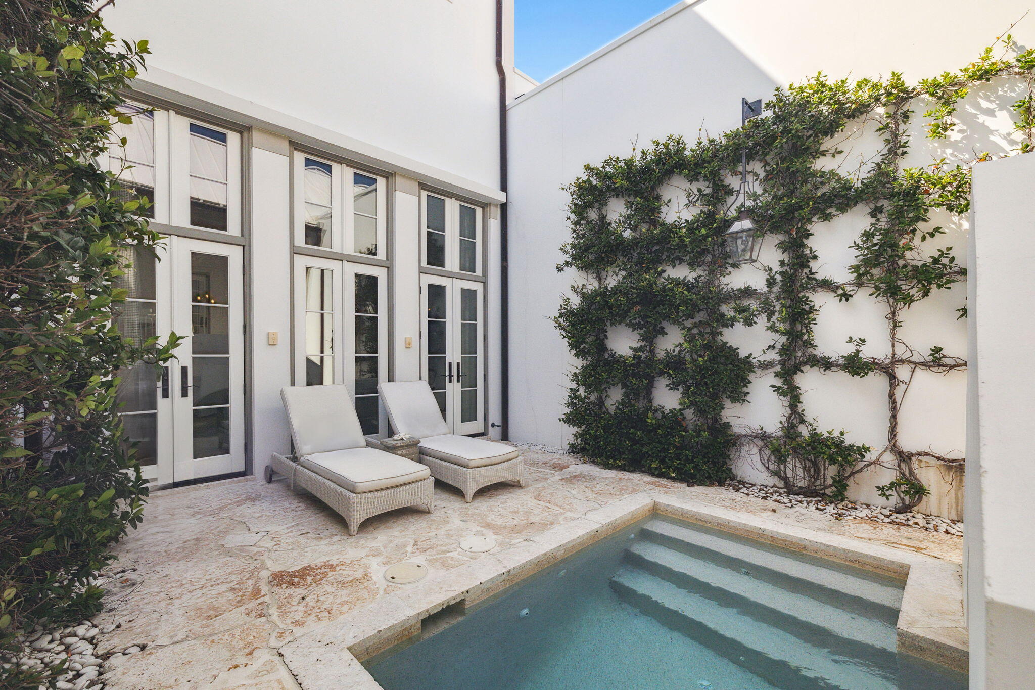 132 Somerset Street Street, P2