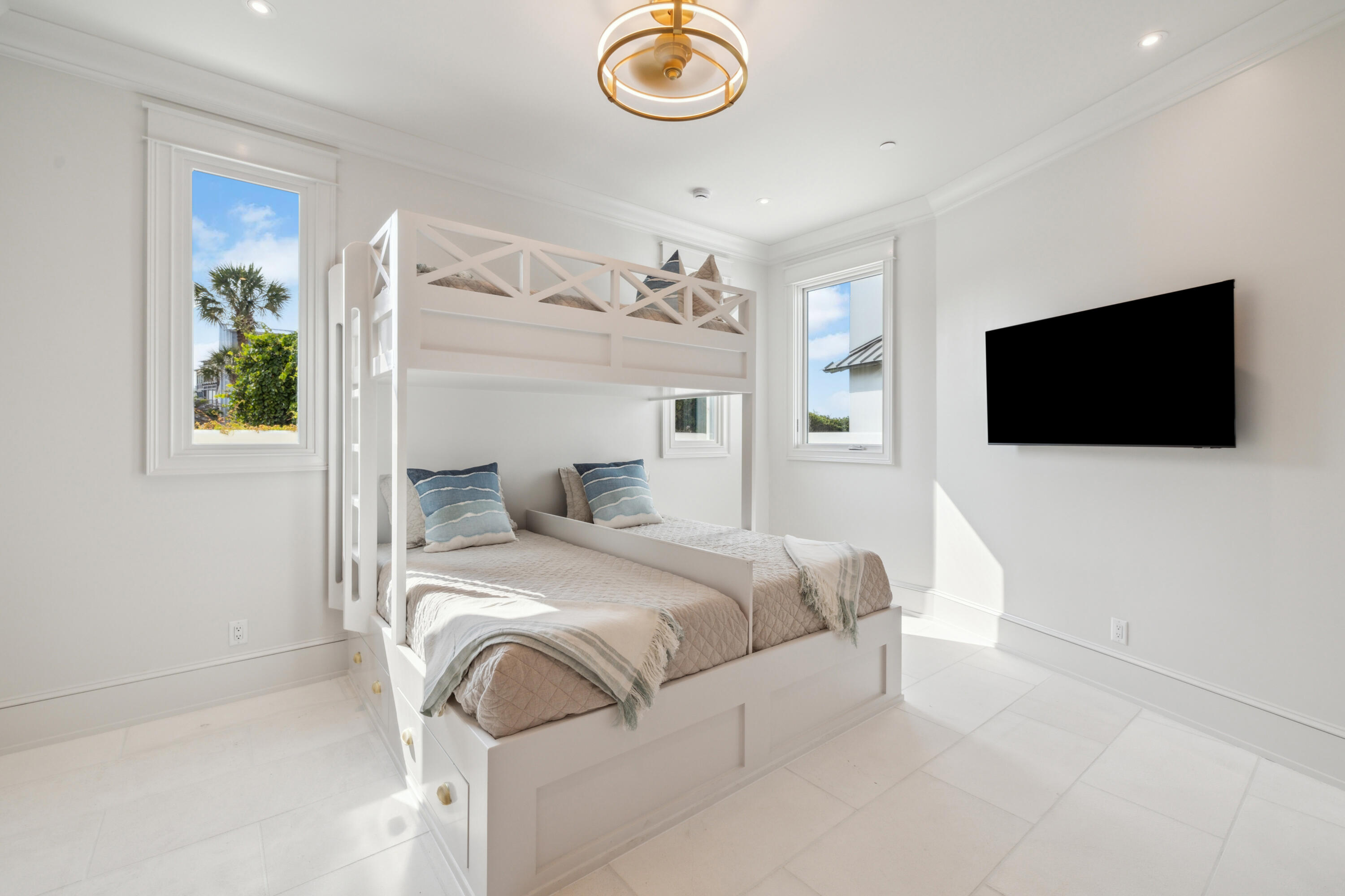 31 Sea Walk Circle