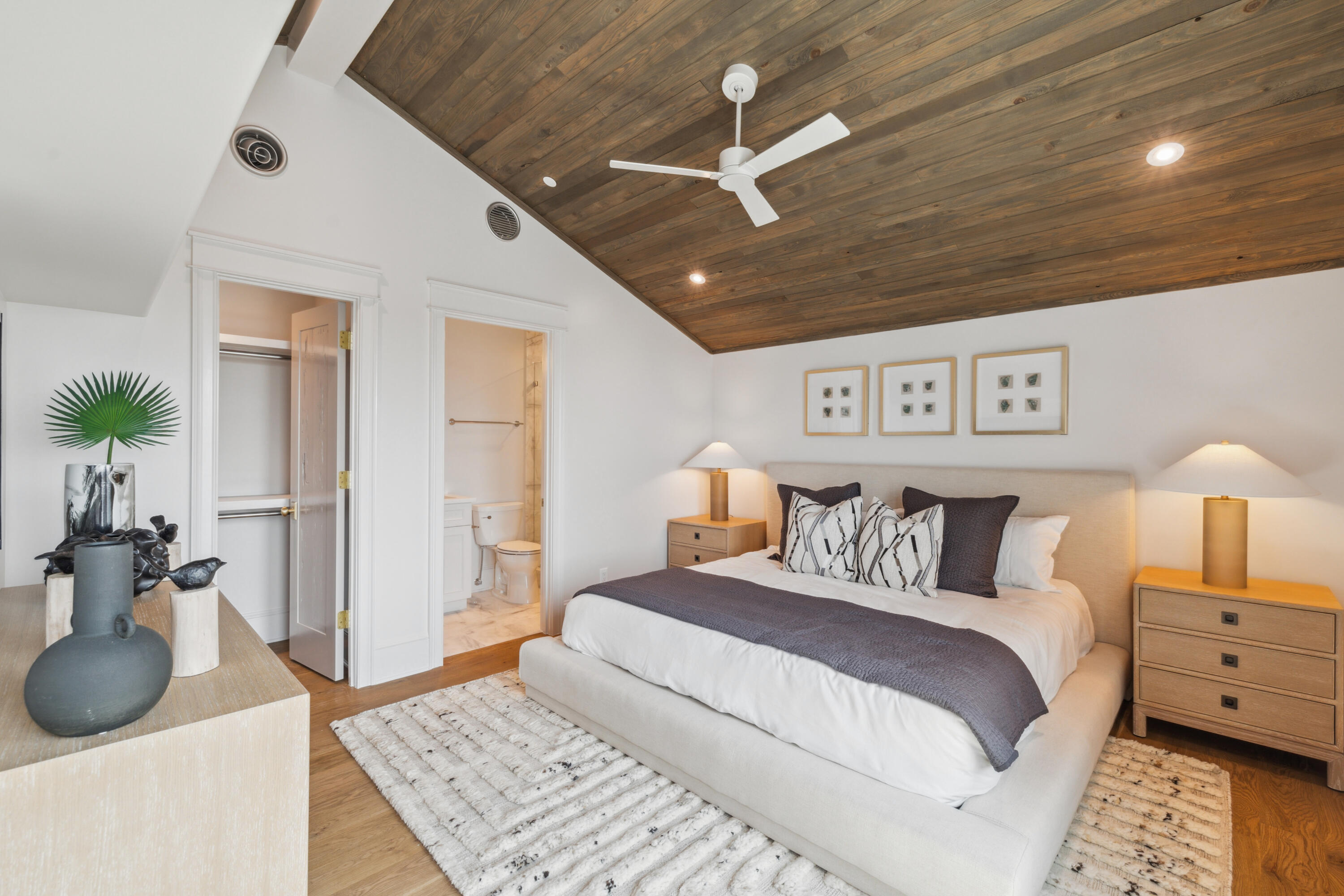 31 Sea Walk Circle