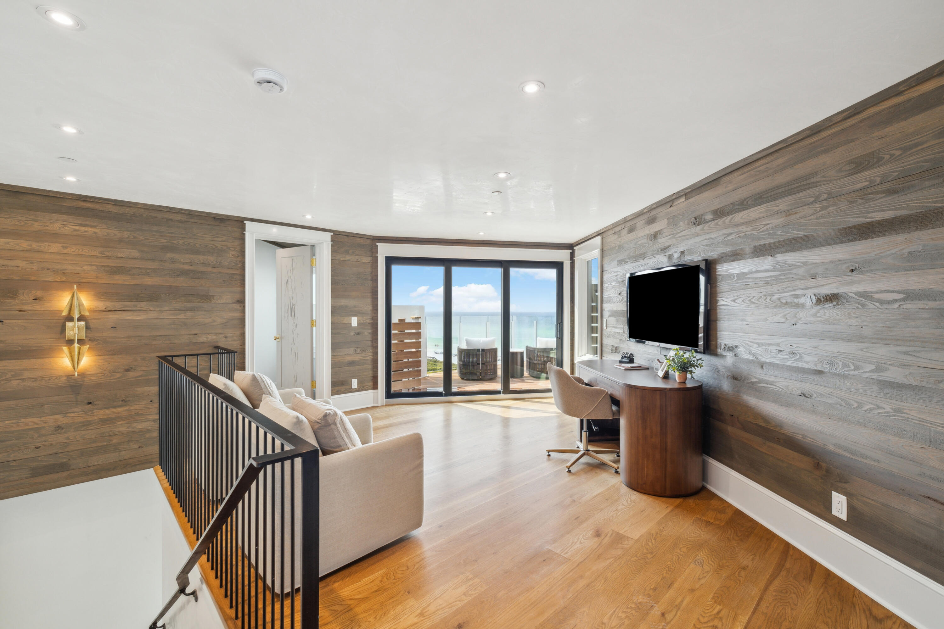 31 Sea Walk Circle