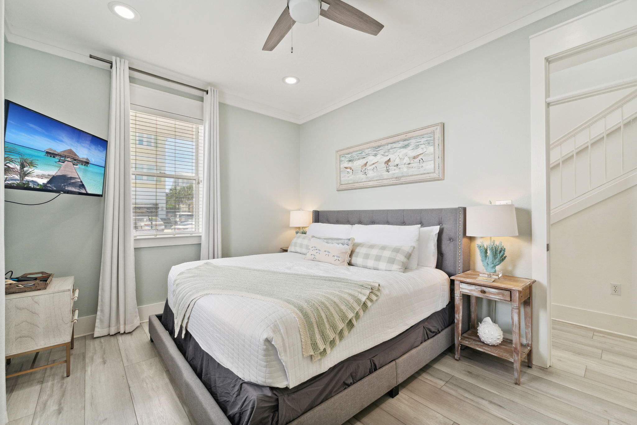 30 Los Angeles Street