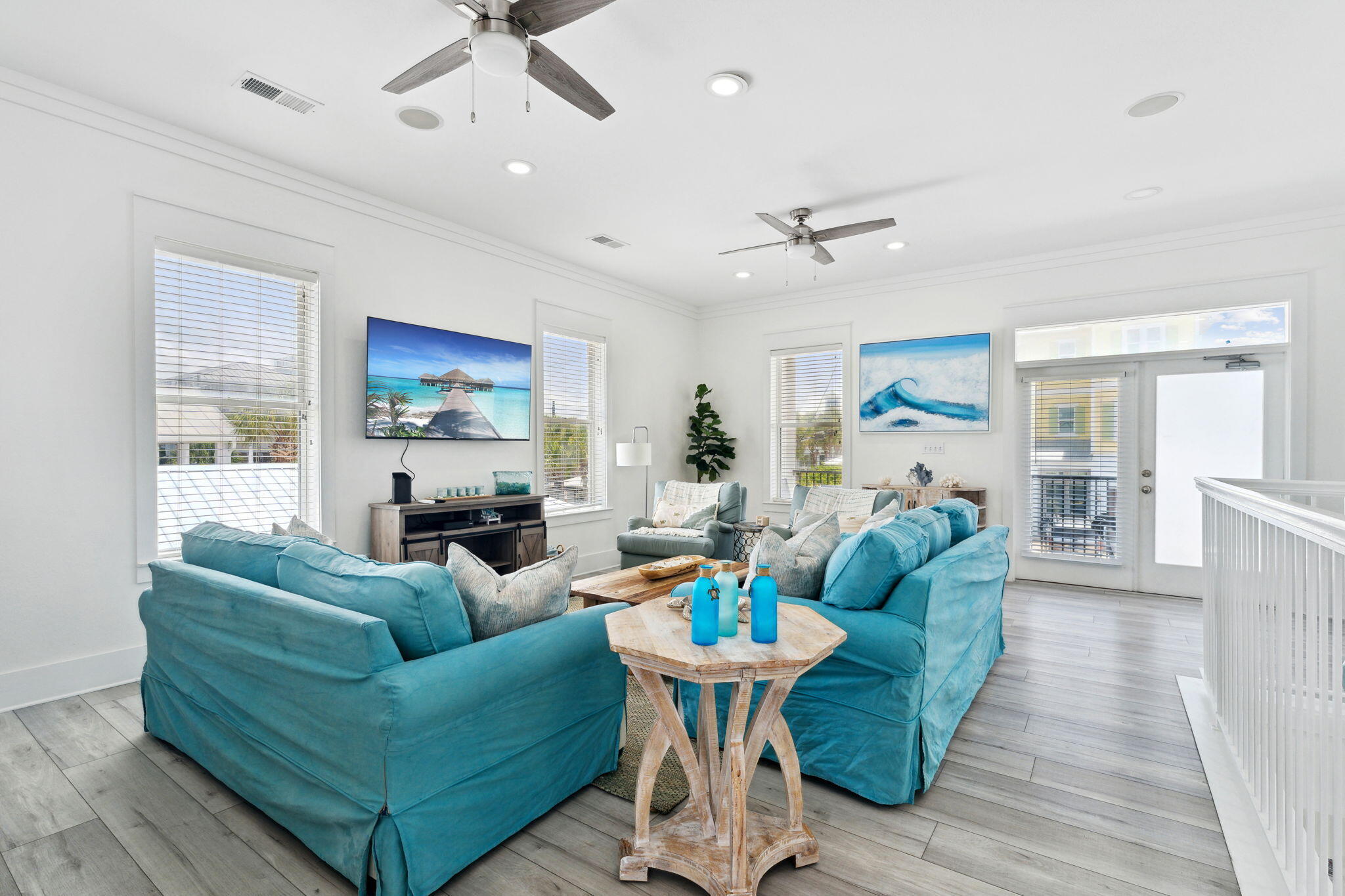 30 Los Angeles Street