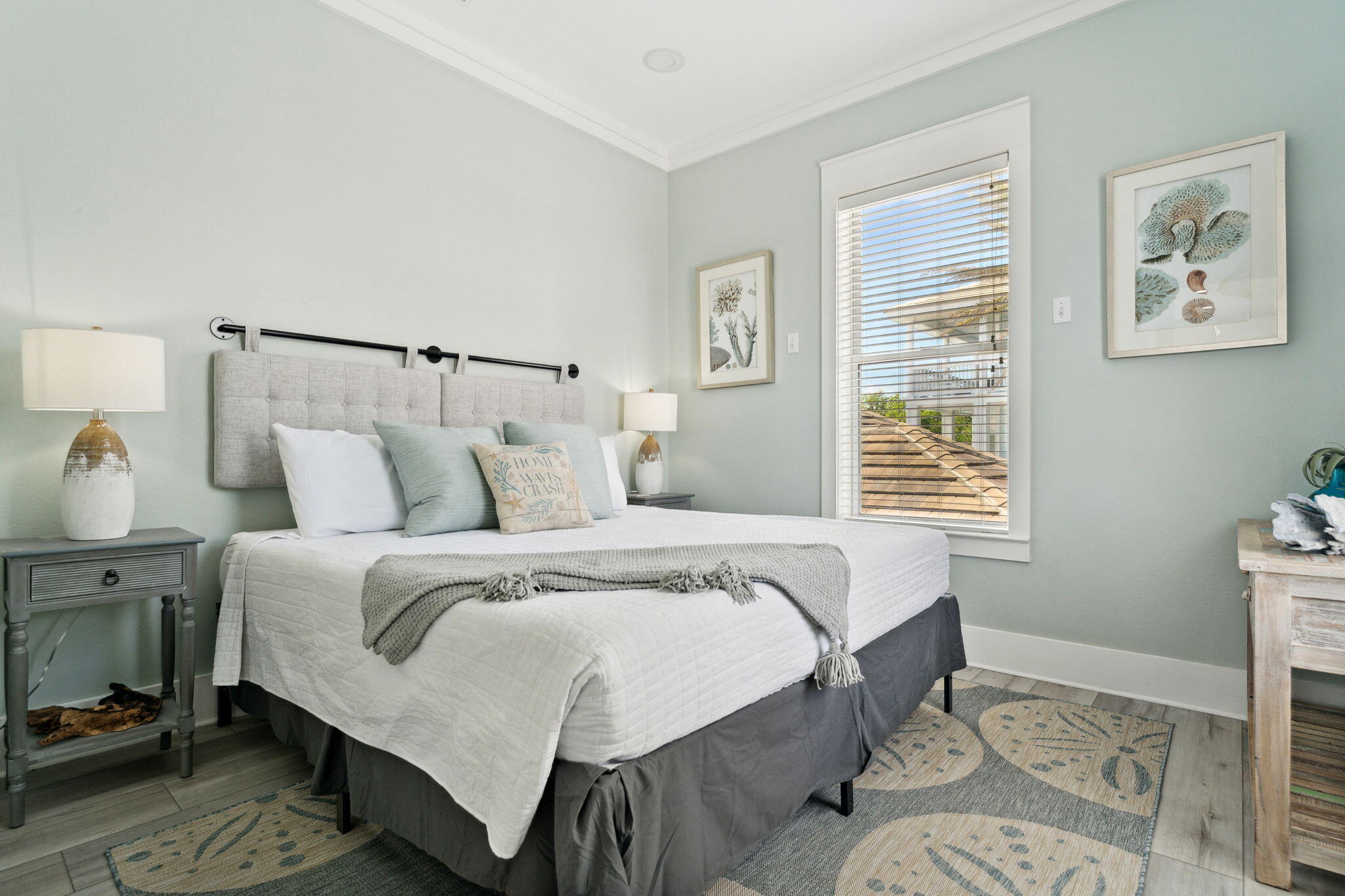 30 Los Angeles Street