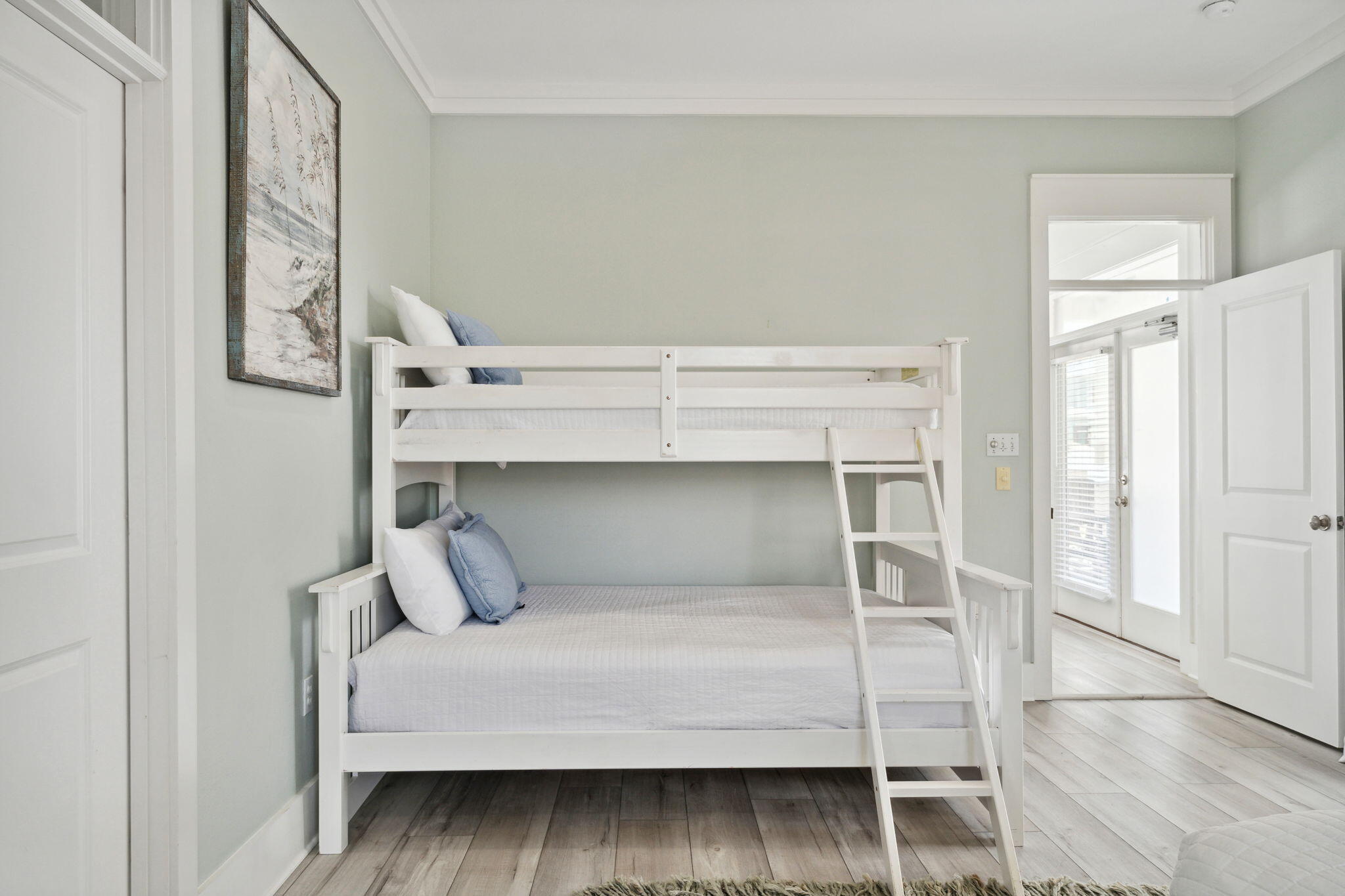 30 Los Angeles Street