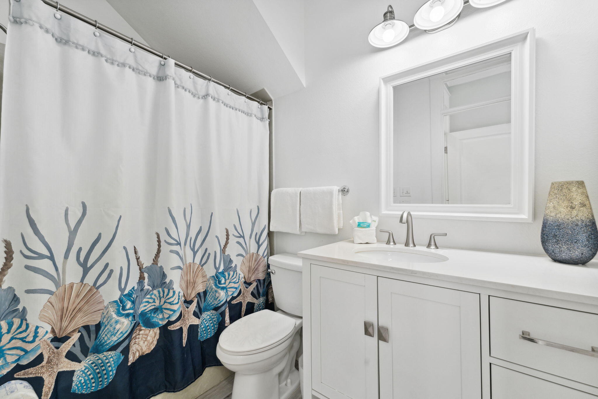 30 Los Angeles Street